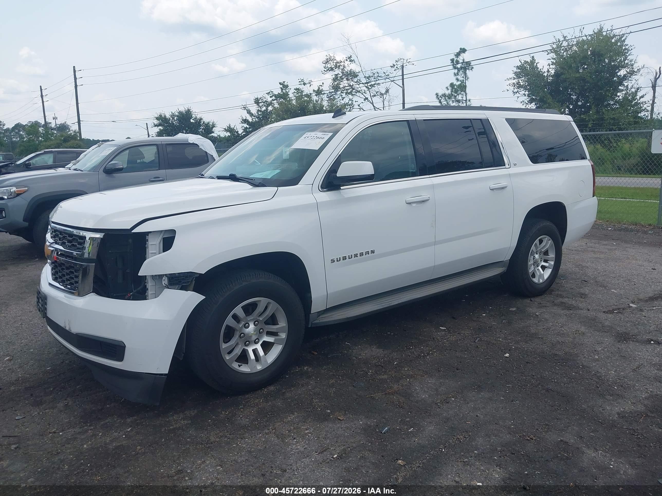 2015 Chevrolet Suburban Lt White vin: 1GNSCJKC0FR264392