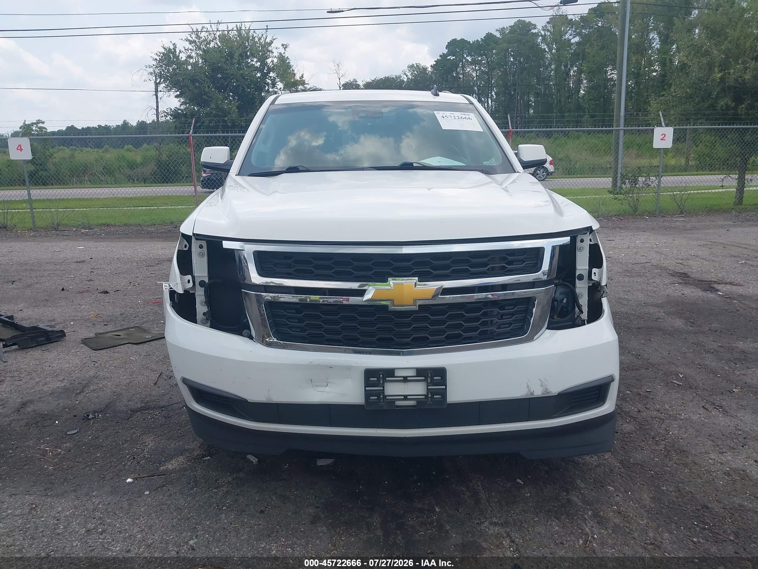 2015 Chevrolet Suburban Lt White vin: 1GNSCJKC0FR264392