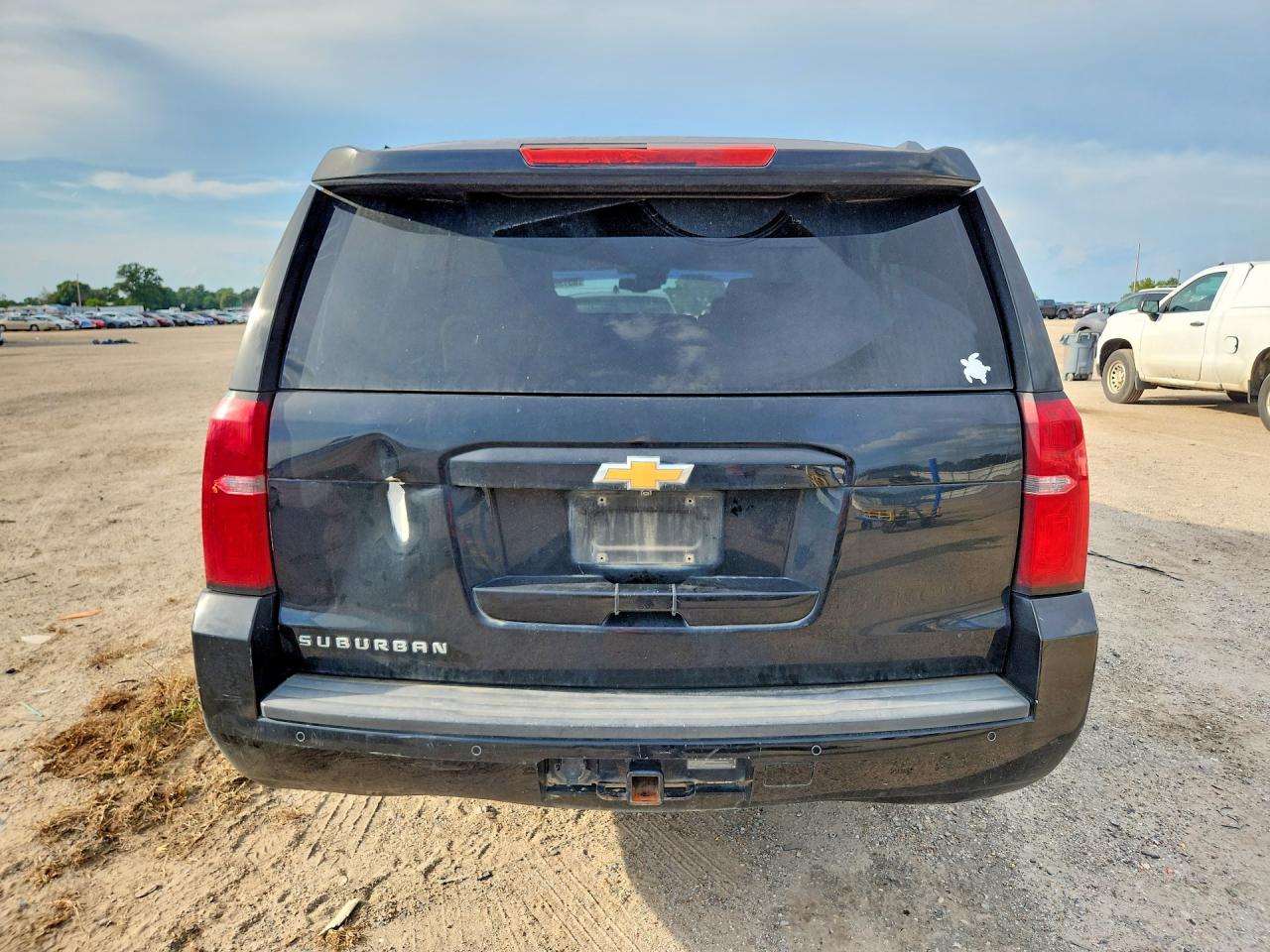 2015 Chevrolet Suburban C1500 Lt Черный vin: 1GNSCJKC0FR602468
