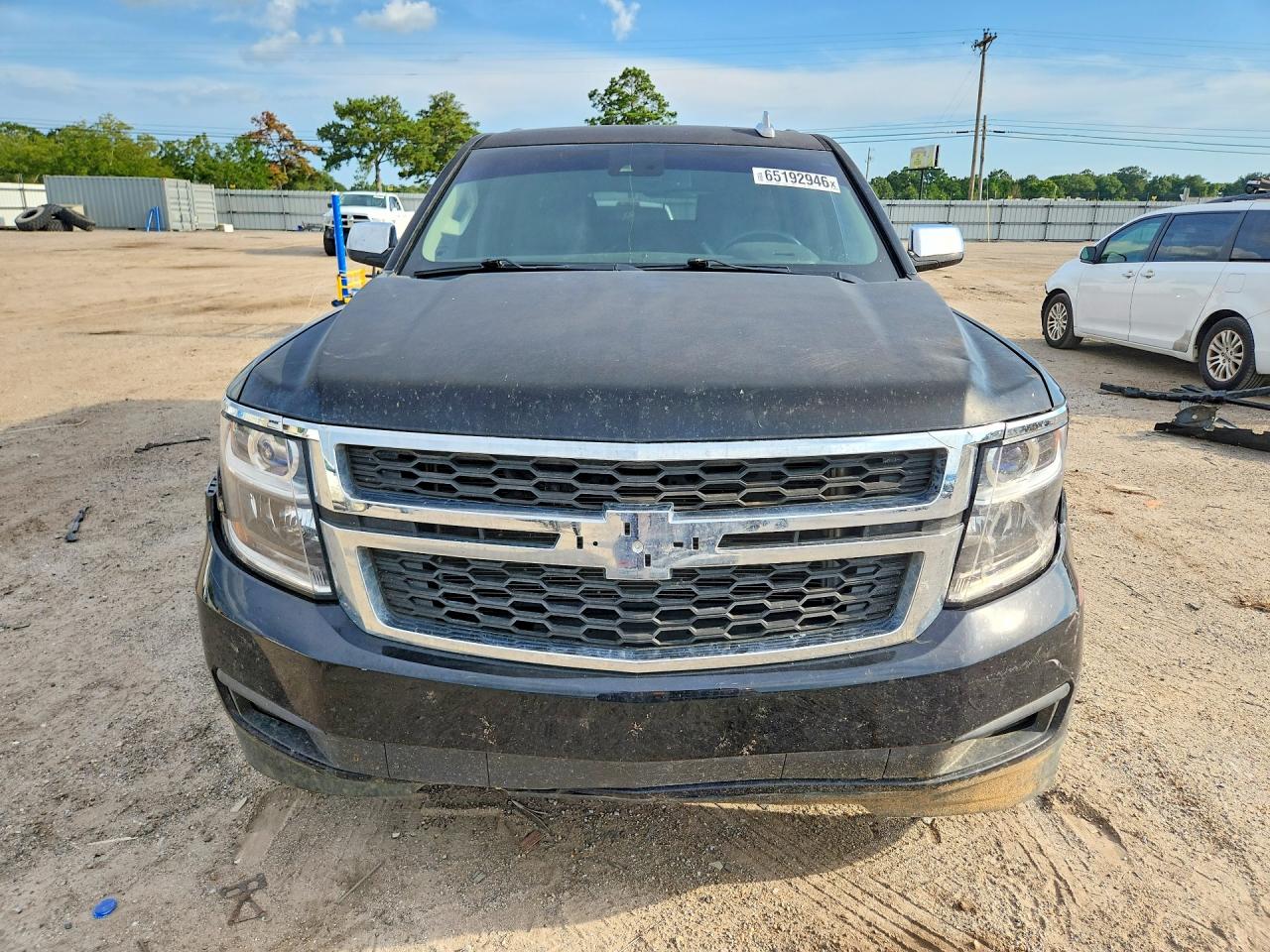 2015 Chevrolet Suburban C1500 Lt Черный vin: 1GNSCJKC0FR602468