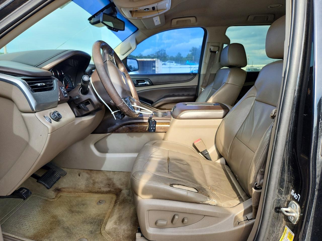 2015 Chevrolet Suburban C1500 Lt Черный vin: 1GNSCJKC0FR602468