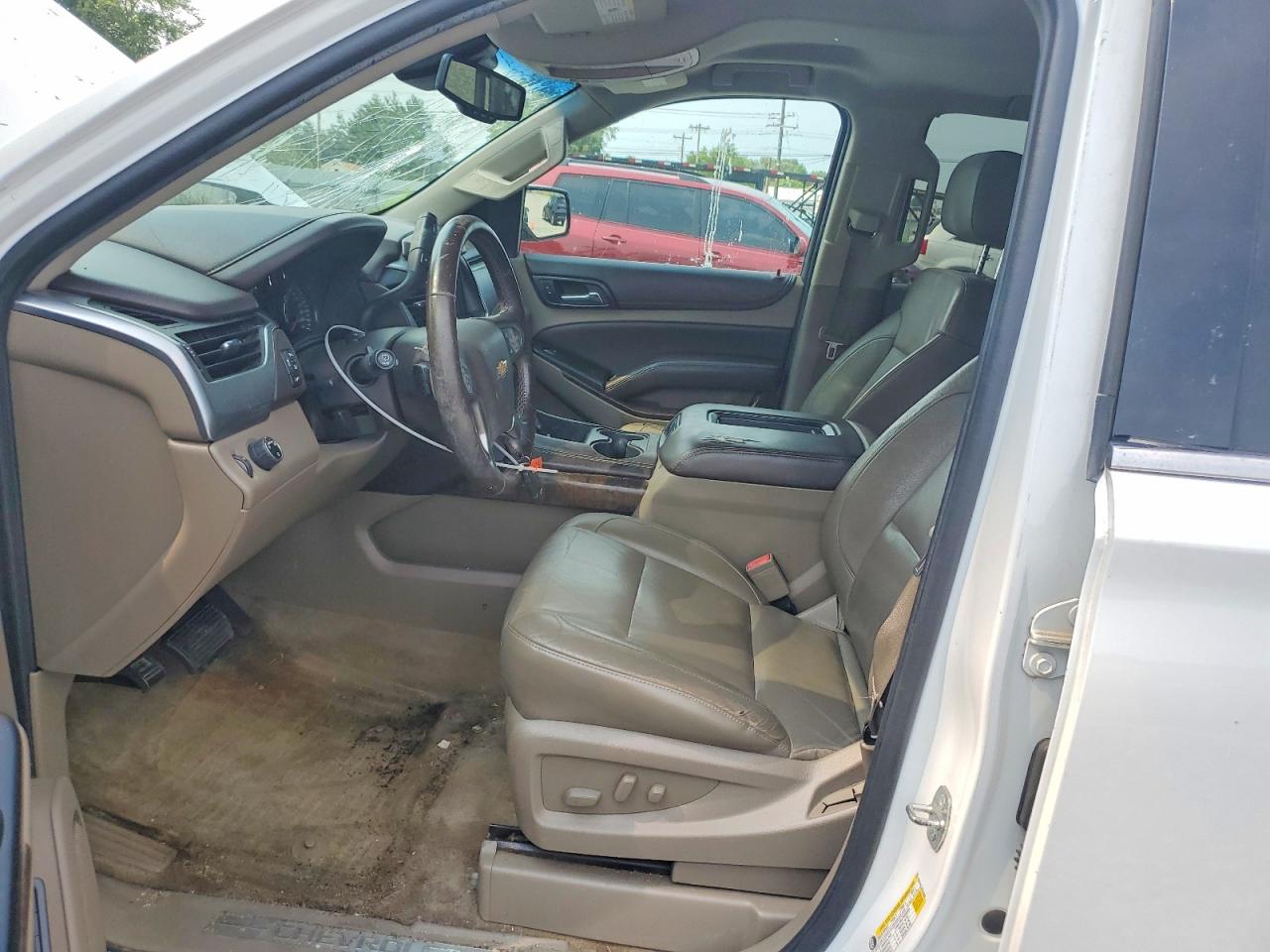 2015 Chevrolet Suburban C1500 Lt White vin: 1GNSCJKC1FR270640