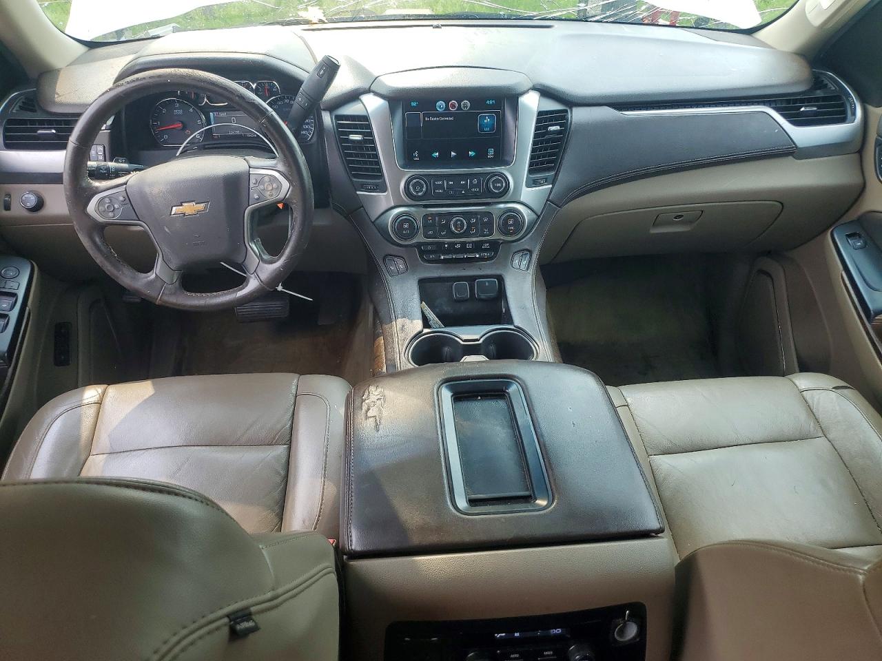 2015 Chevrolet Suburban C1500 Lt White vin: 1GNSCJKC1FR270640