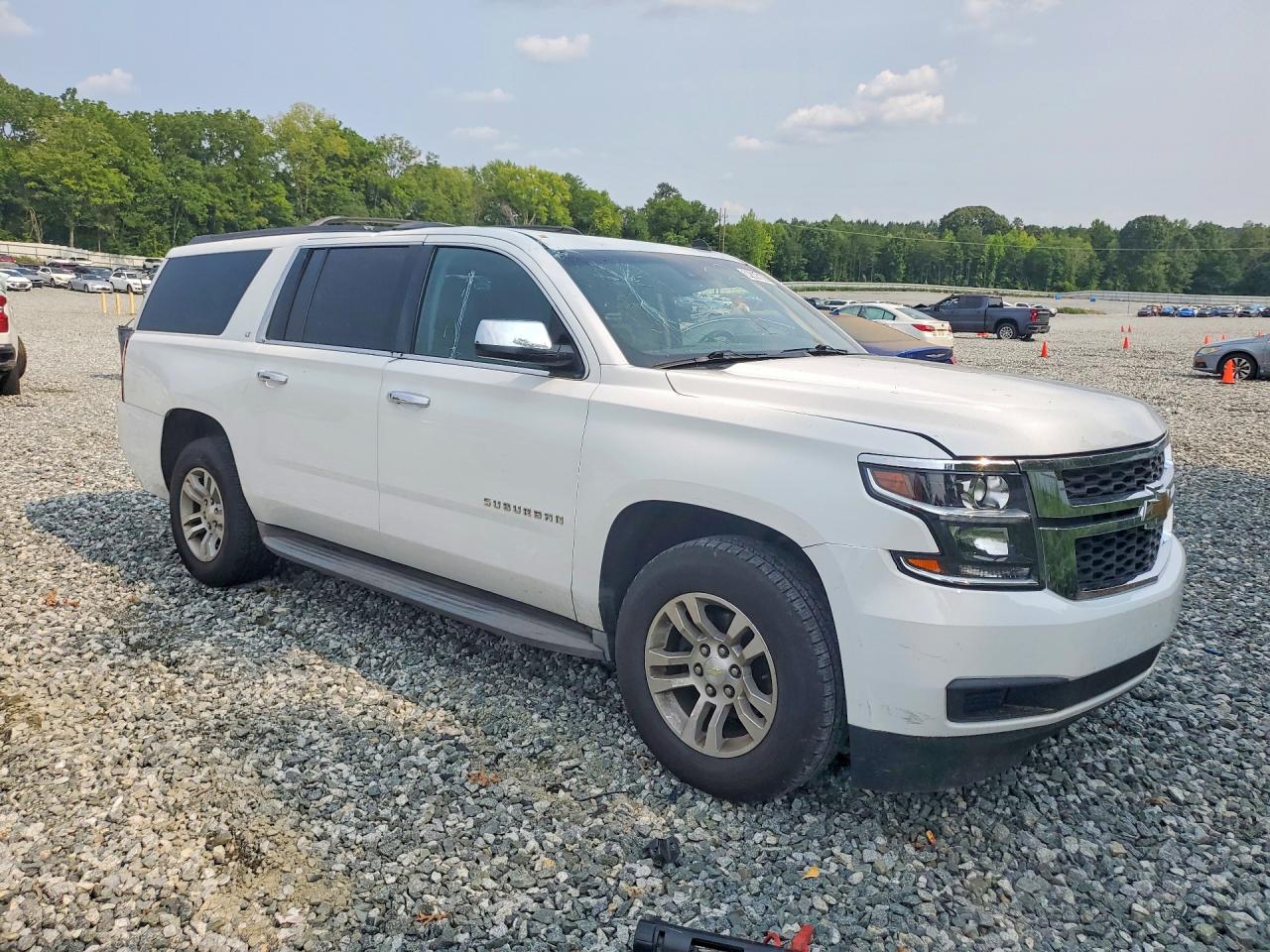 2015 Chevrolet Suburban C1500 Lt White vin: 1GNSCJKC1FR270640