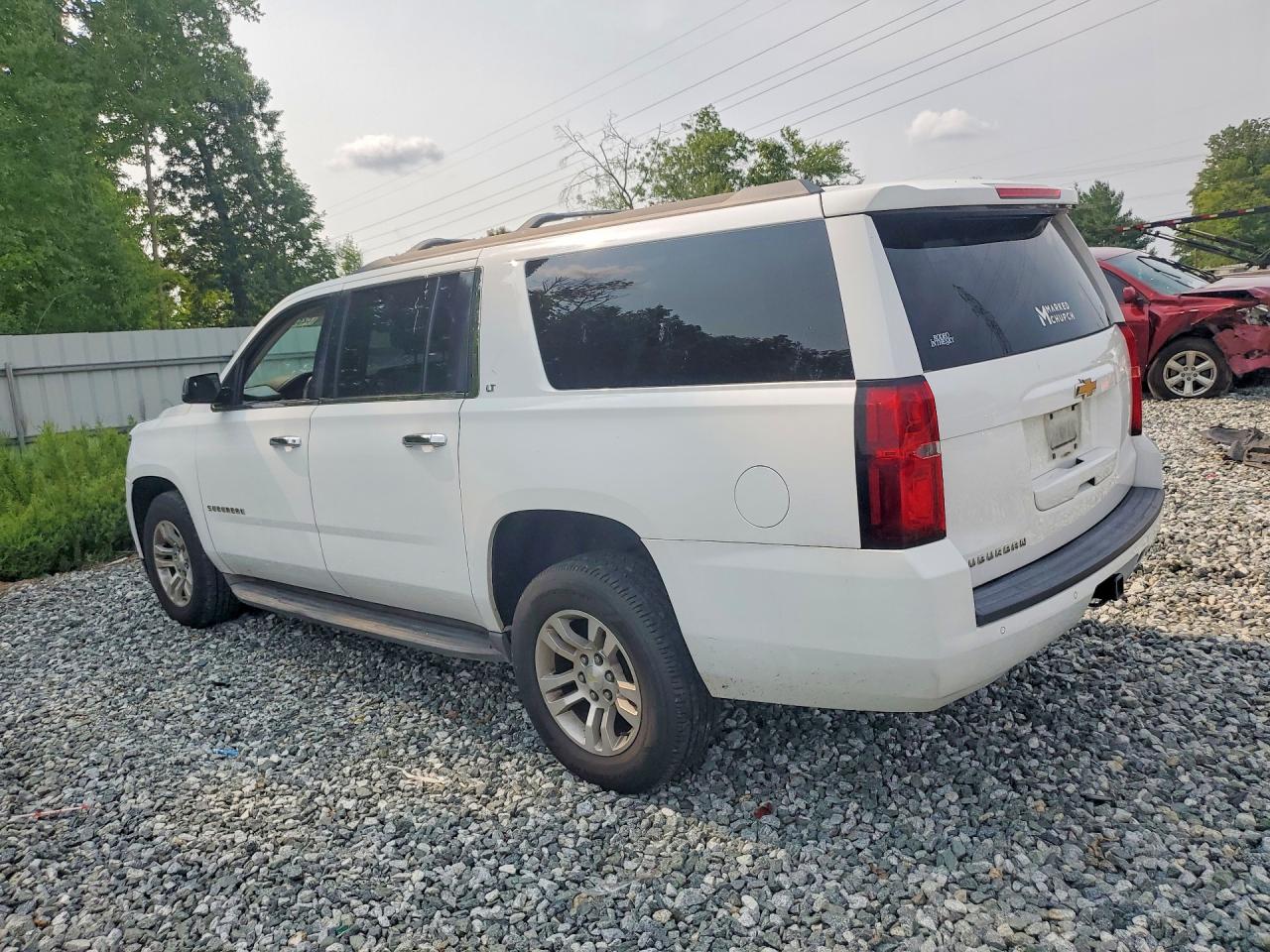 2015 Chevrolet Suburban C1500 Lt White vin: 1GNSCJKC1FR270640