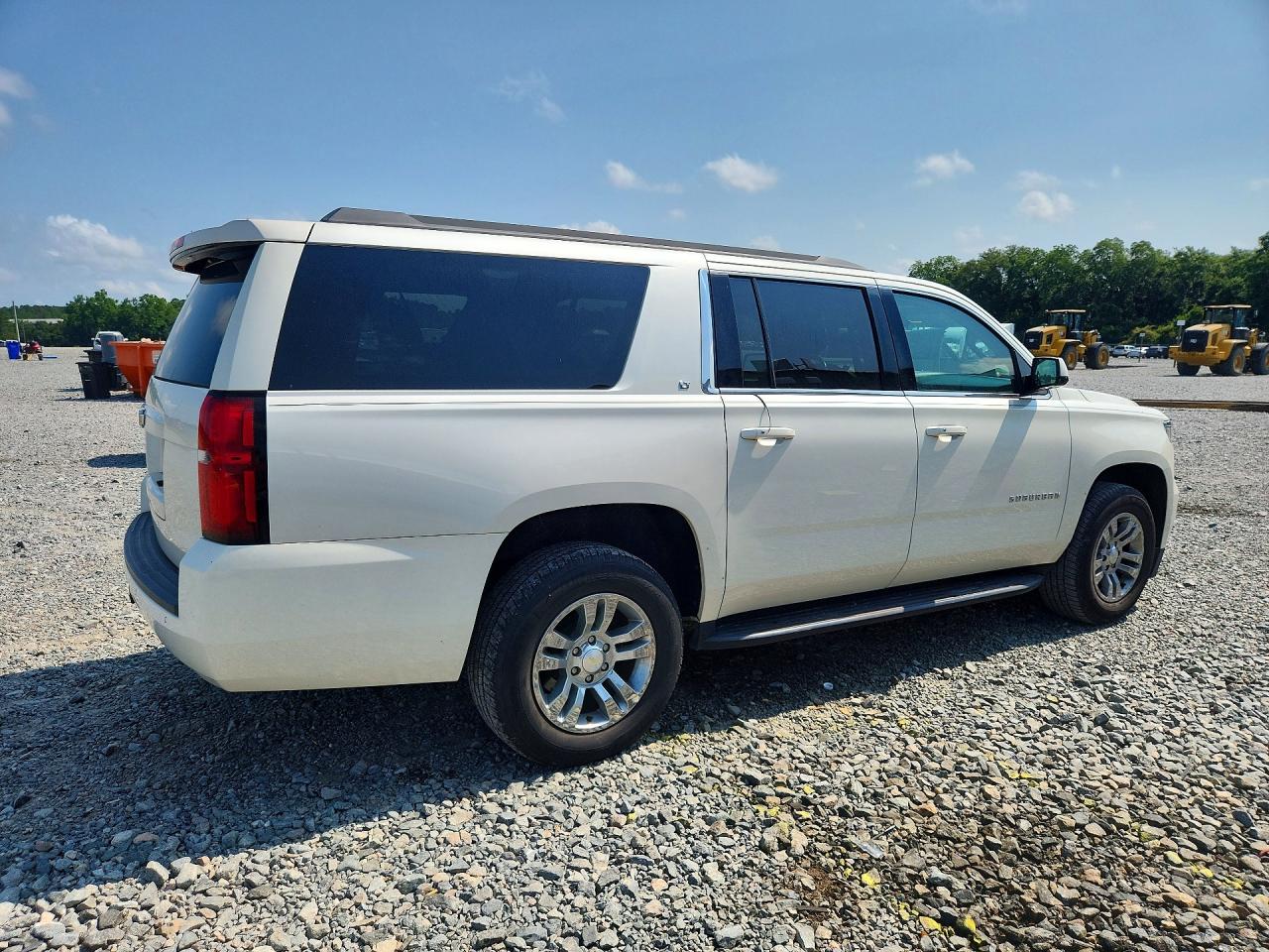 2015 Chevrolet Suburban C1500 Lt White vin: 1GNSCJKC1FR553278