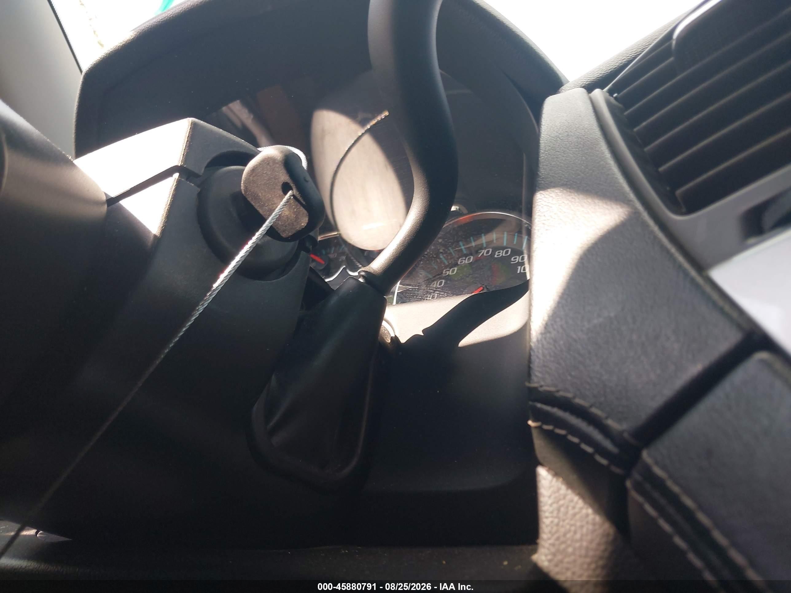 2015 Chevrolet Suburban Lt Серебряный vin: 1GNSCJKC1FR565656