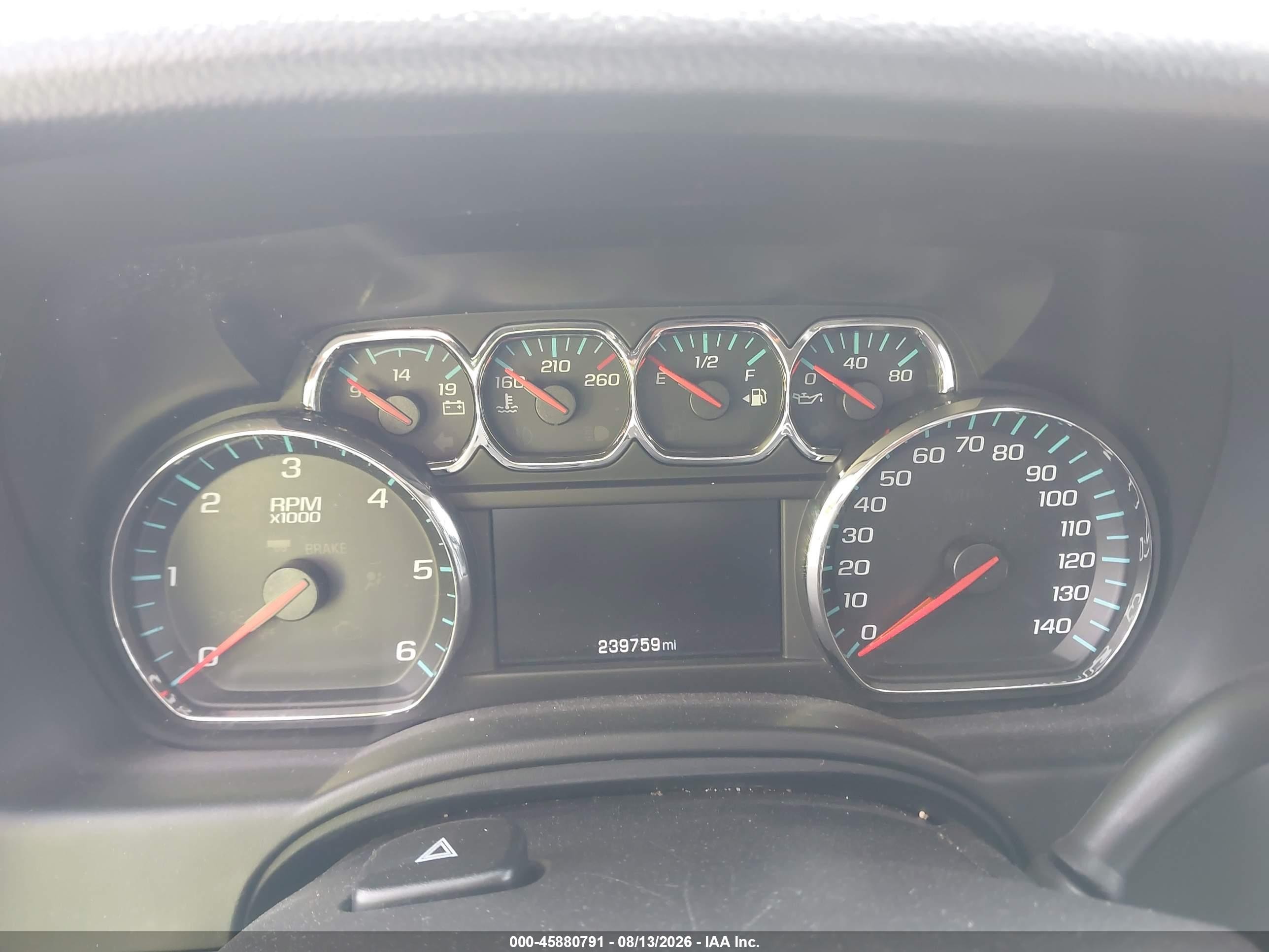 2015 Chevrolet Suburban Lt Серебряный vin: 1GNSCJKC1FR565656
