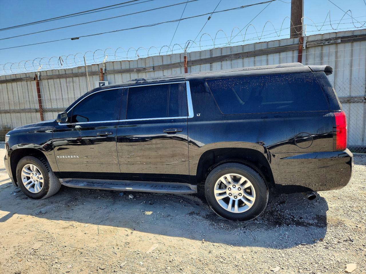 2015 Chevrolet Suburban C1500 Lt Black vin: 1GNSCJKC2FR309543