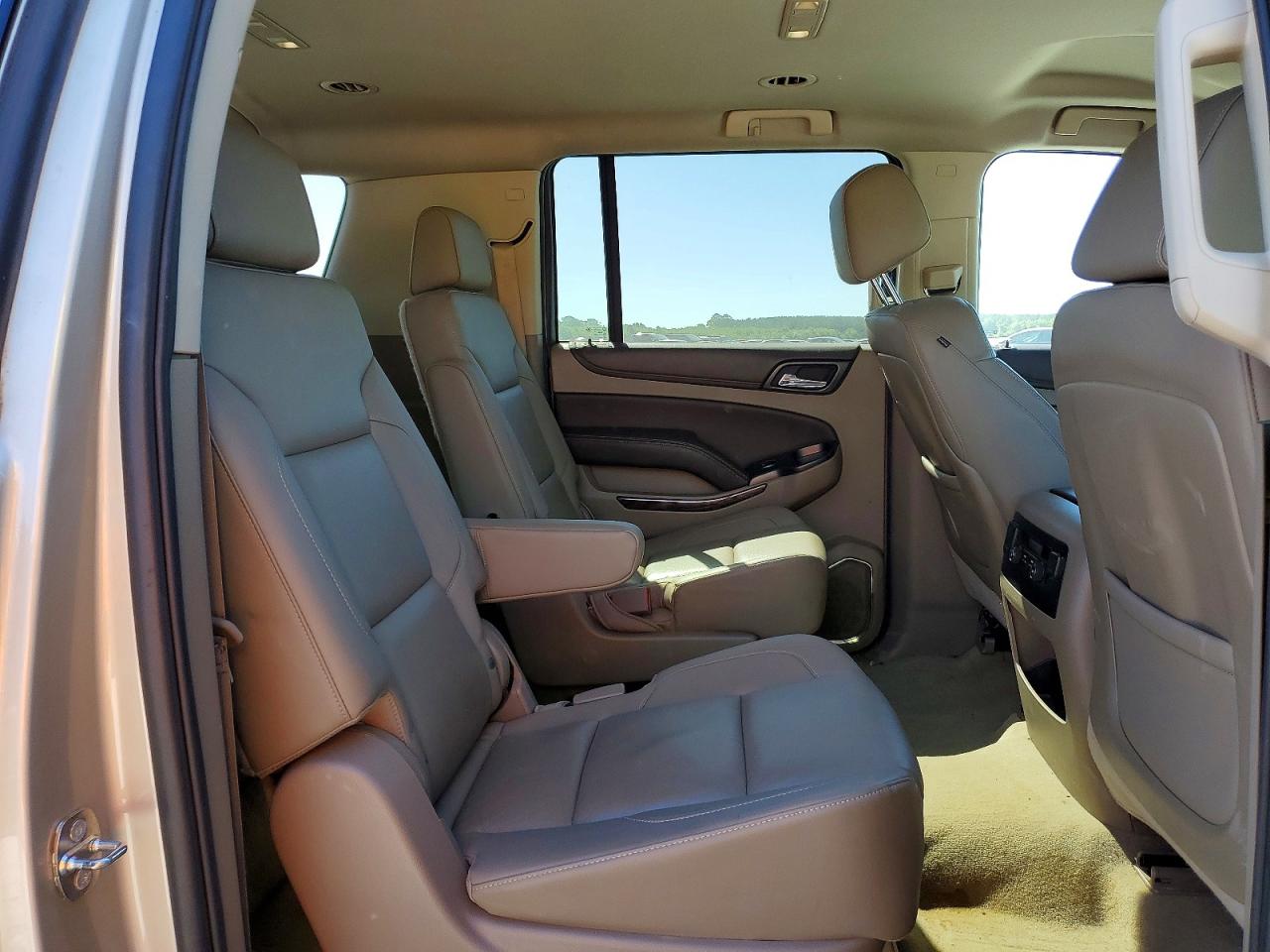 2015 Chevrolet Suburban C1500 Lt Gold vin: 1GNSCJKC3FR609933
