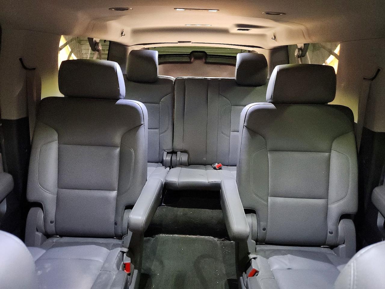 2015 Chevrolet Suburban Black vin: 1GNSCJKC4FR183508