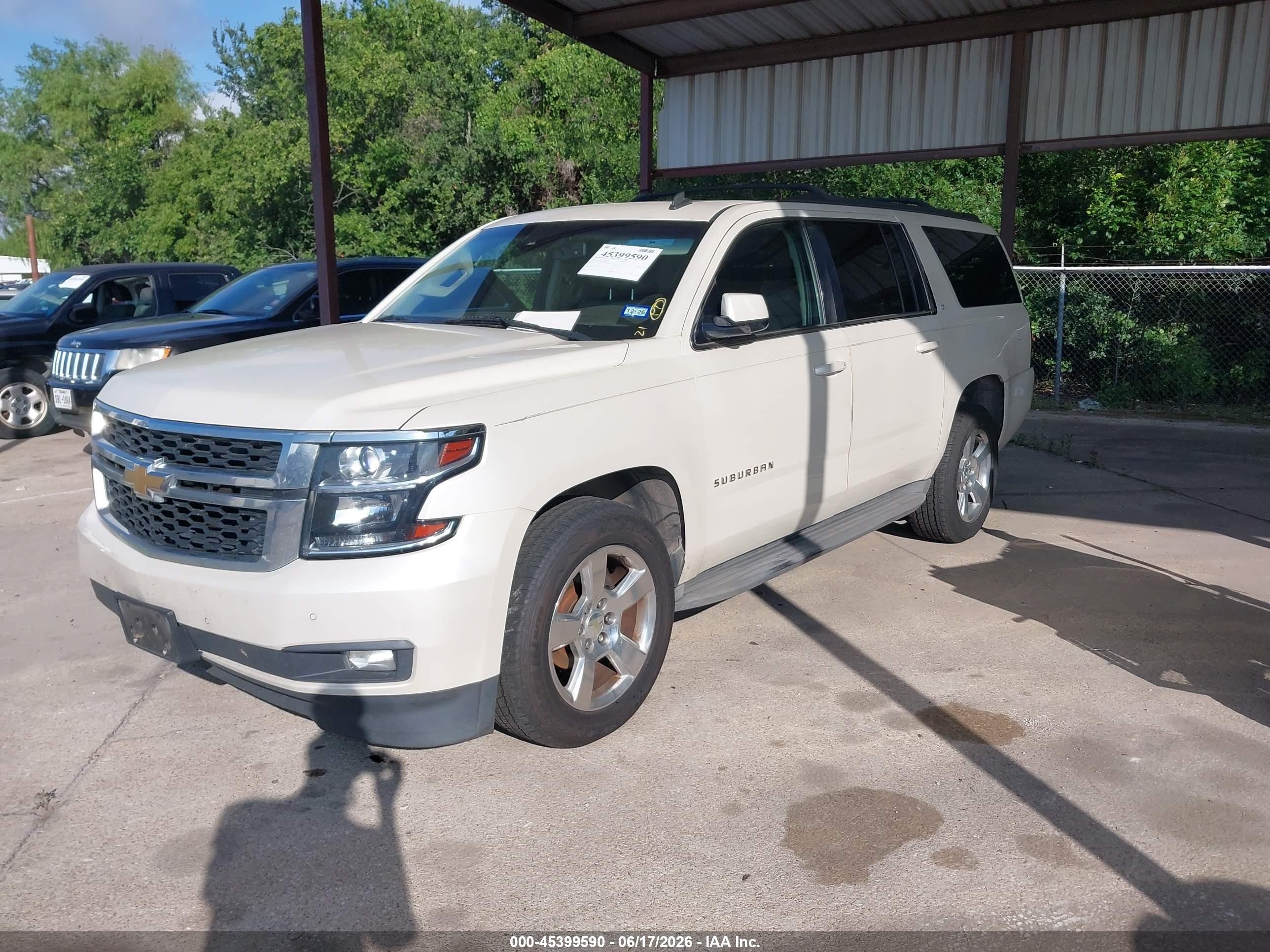 2015 Chevrolet Suburban Lt White vin: 1GNSCJKC4FR305607