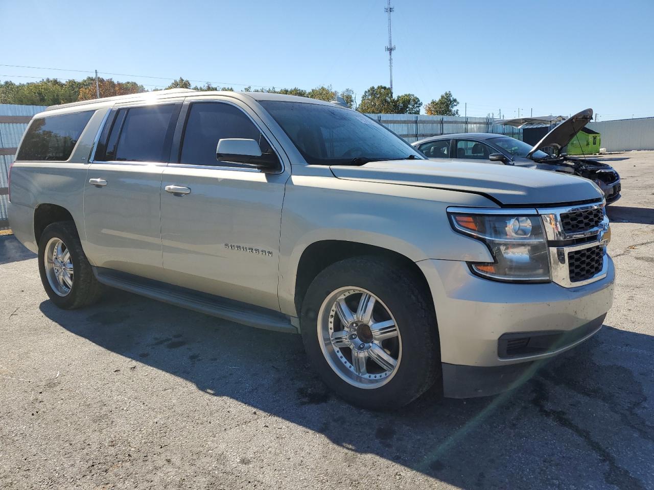 2015 Chevrolet Suburban C1500 Lt Gold vin: 1GNSCJKC4FR521716