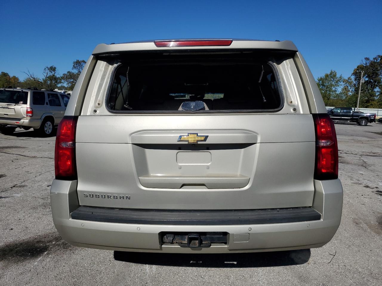 2015 Chevrolet Suburban C1500 Lt Gold vin: 1GNSCJKC4FR521716