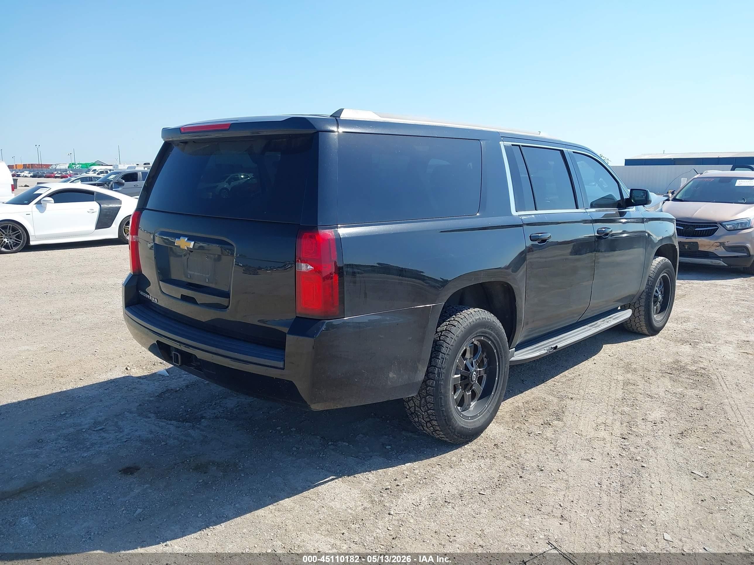 2015 Chevrolet Suburban 1500 Lt Черный vin: 1GNSCJKC5FR297985