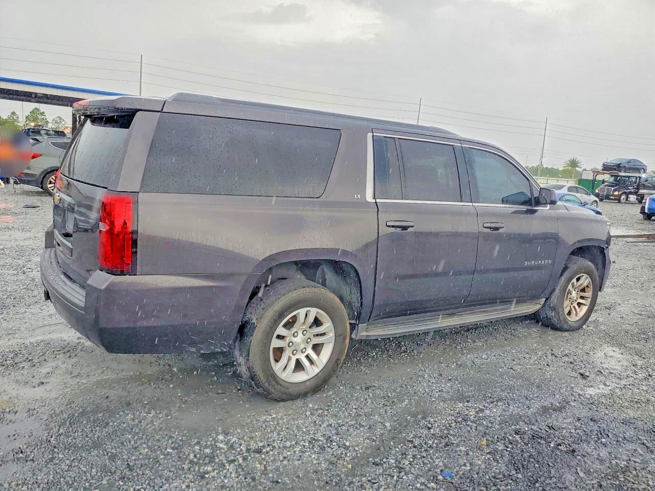 2015 Chevrolet Suburban C1500 Lt Gray vin: 1GNSCJKC5FR581696