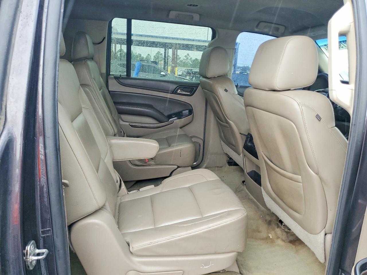 2015 Chevrolet Suburban C1500 Lt Gray vin: 1GNSCJKC5FR581696