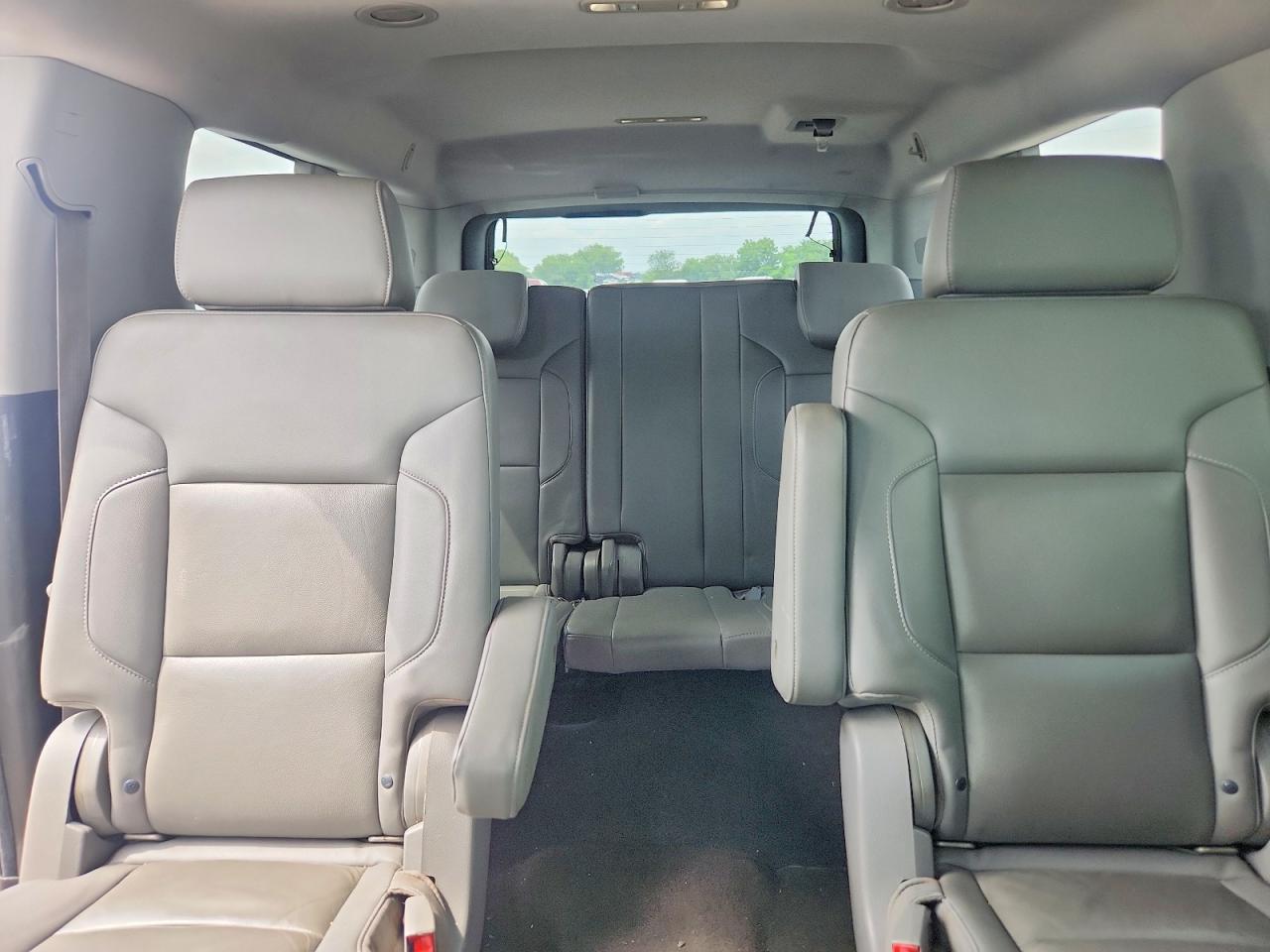 2015 Chevrolet Suburban C1500 Lt Gray vin: 1GNSCJKC5FR593458