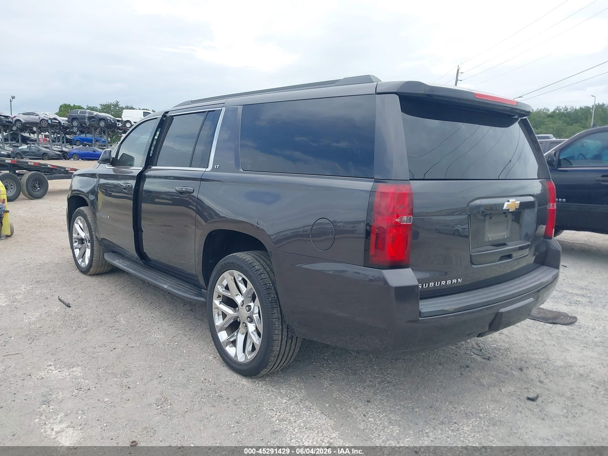 2015 Chevrolet Suburban 1500 Lt Gray vin: 1GNSCJKC6FR143348