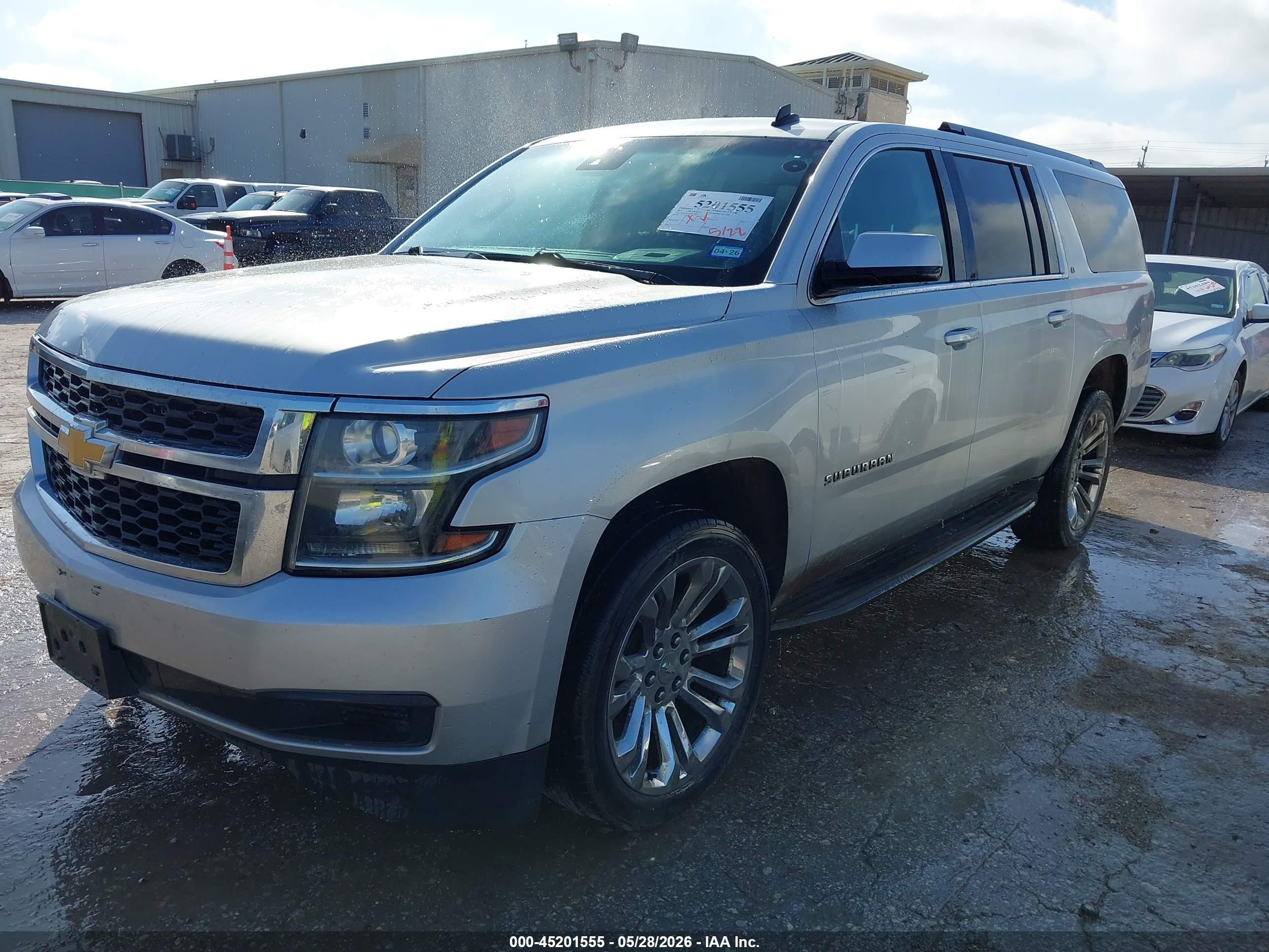 2015 Chevrolet Suburban 1500 Lt Silver vin: 1GNSCJKC6FR222972