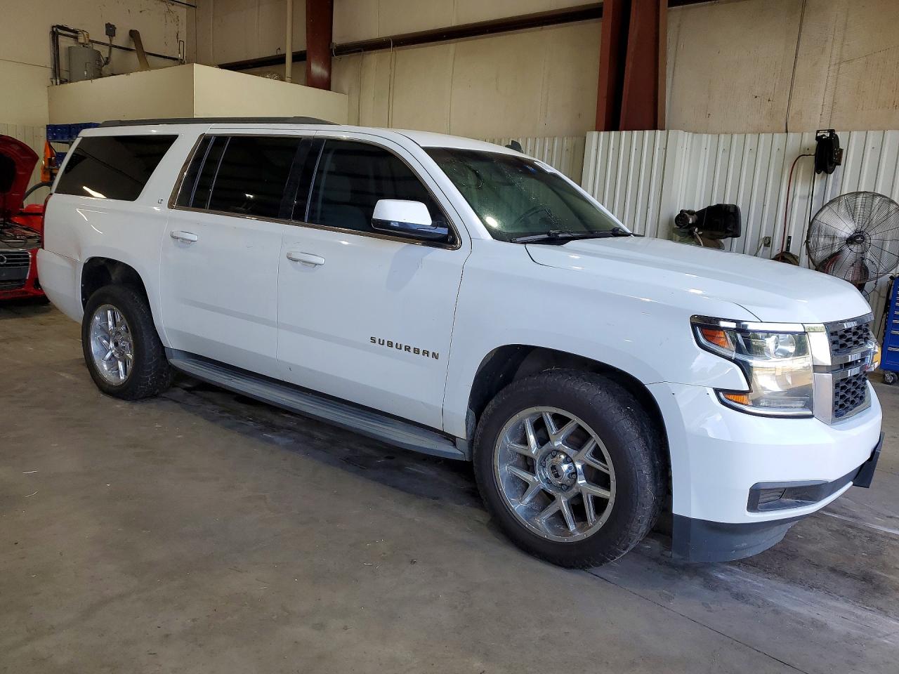2015 Chevrolet Suburban C1500 Lt White vin: 1GNSCJKC6FR275414
