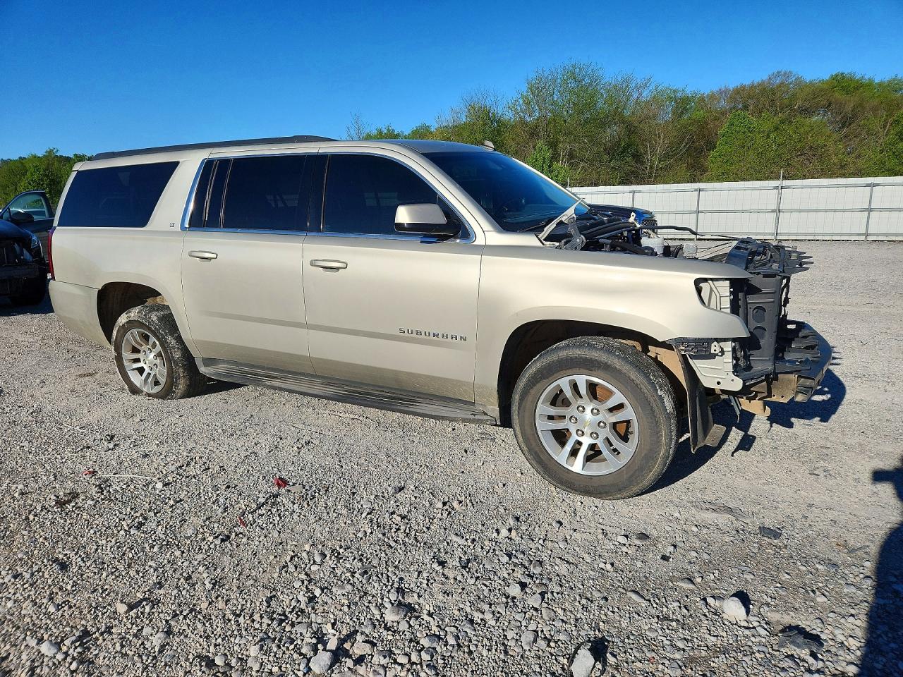 2015 Chevrolet Suburban C1500 Lt Silver vin: 1GNSCJKC7FR263532