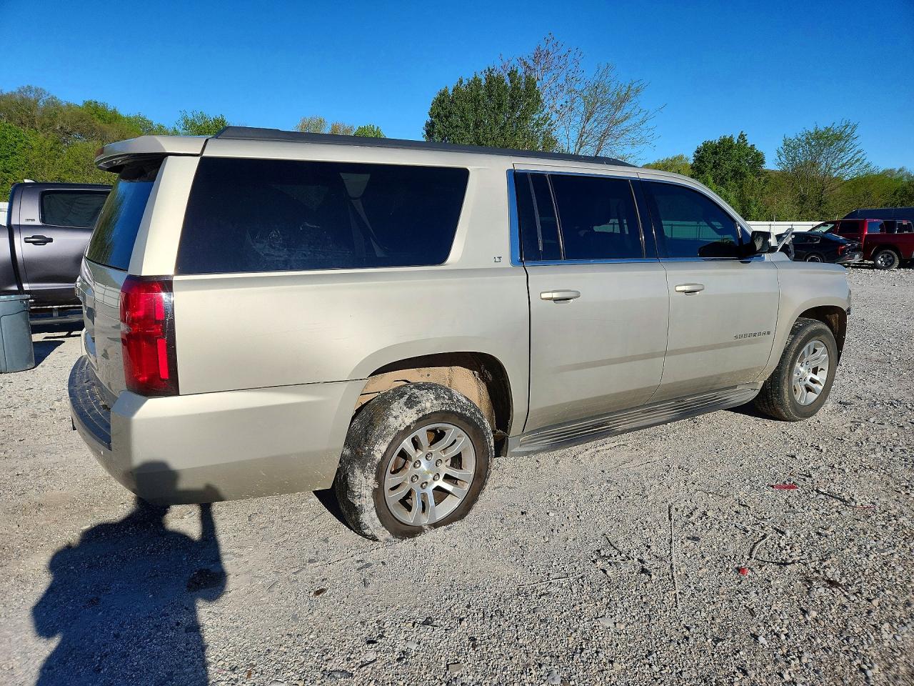 2015 Chevrolet Suburban C1500 Lt Silver vin: 1GNSCJKC7FR263532