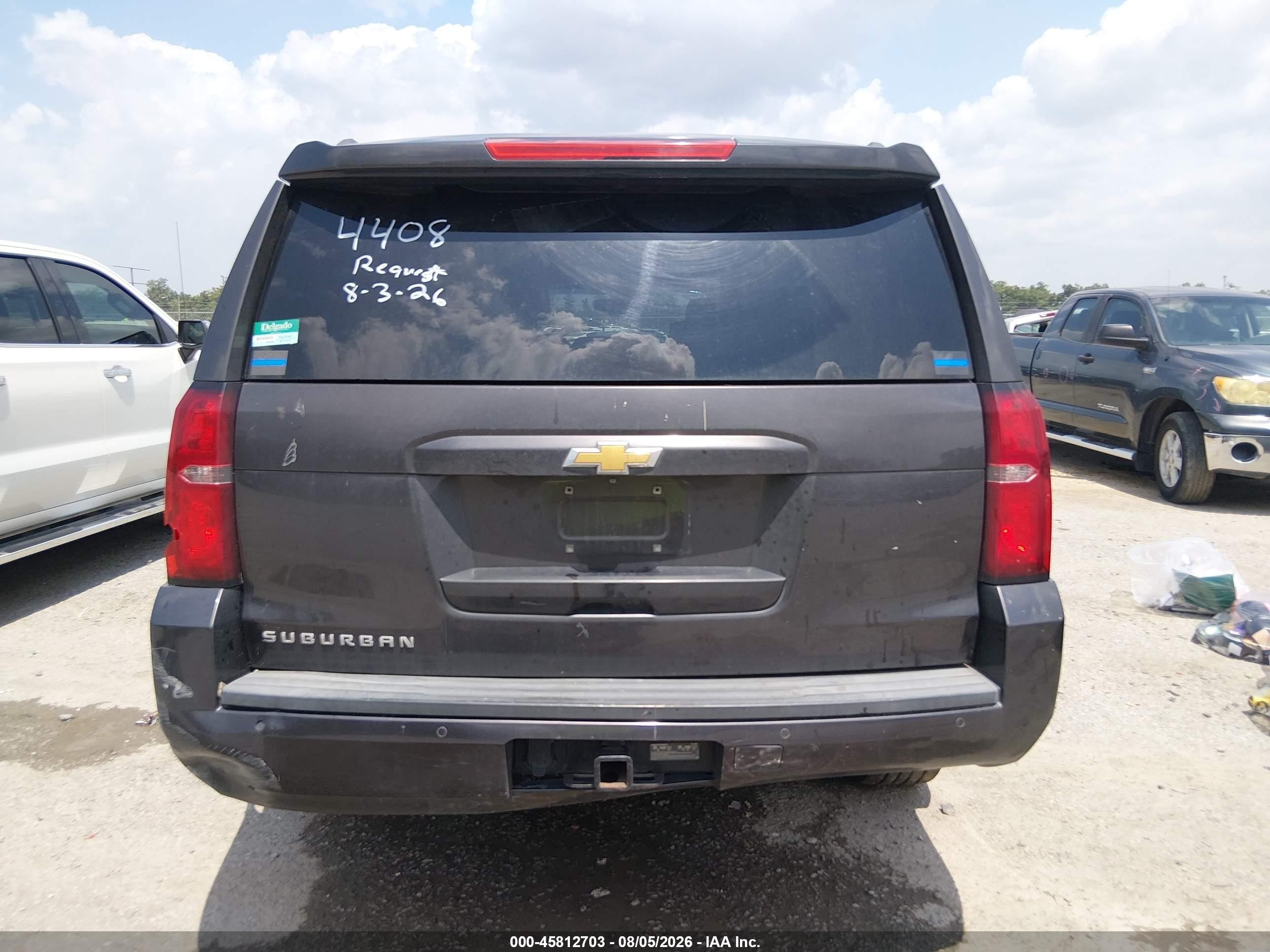 2015 Chevrolet Suburban Lt Gray vin: 1GNSCJKC7FR267306