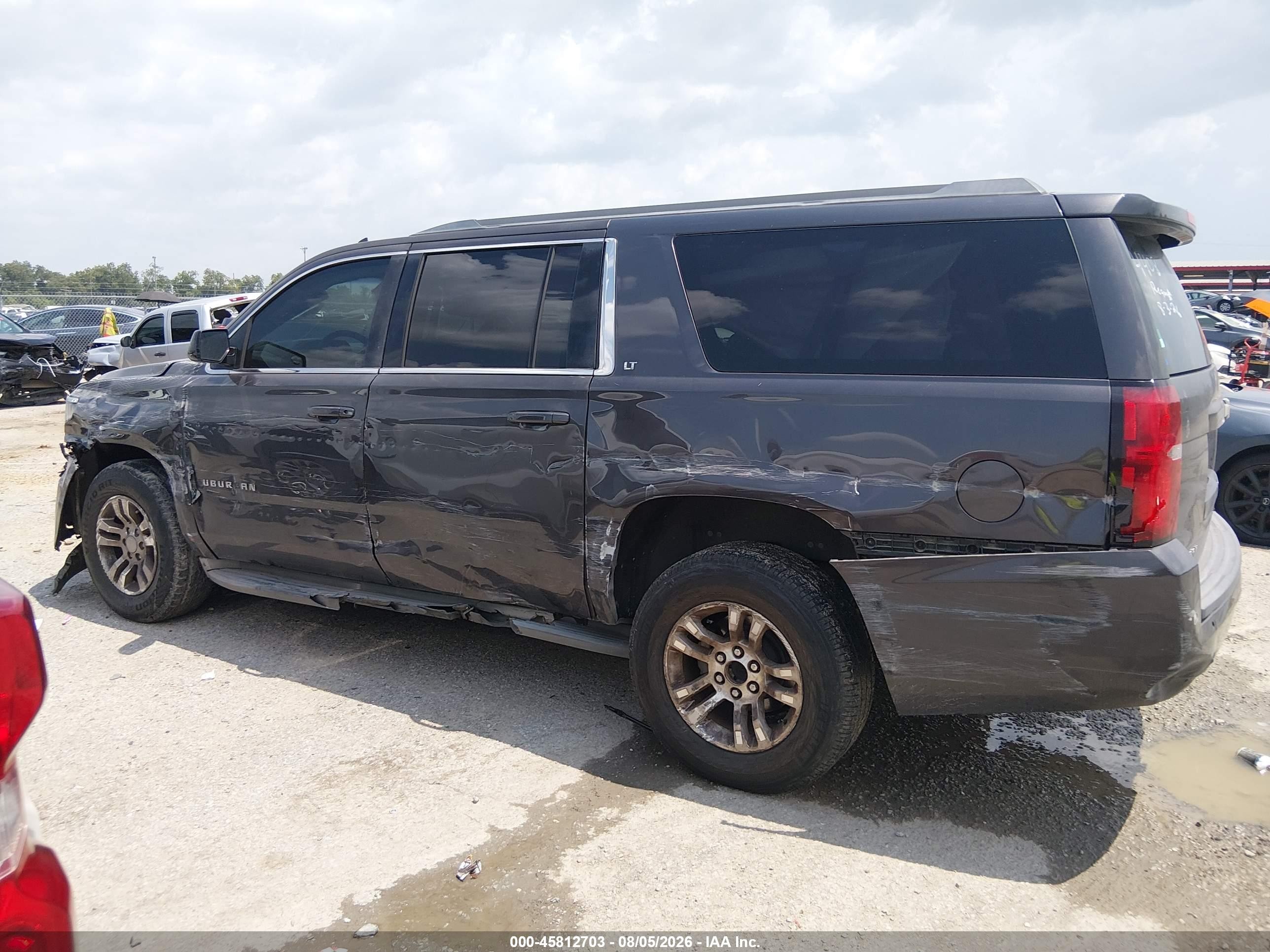 2015 Chevrolet Suburban Lt Gray vin: 1GNSCJKC7FR267306