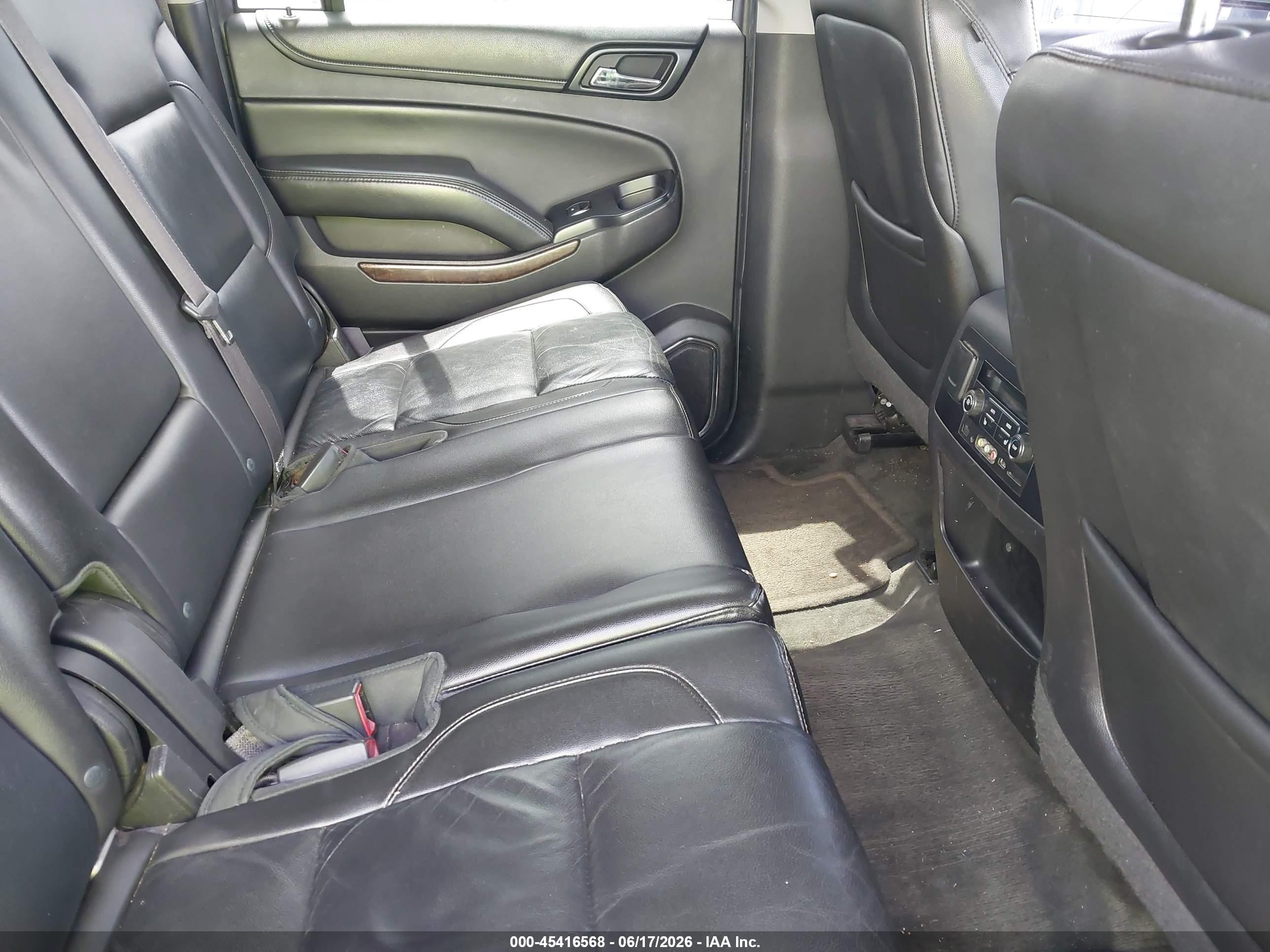 2015 Chevrolet Suburban 1500 Lt Black vin: 1GNSCJKC8FR507916