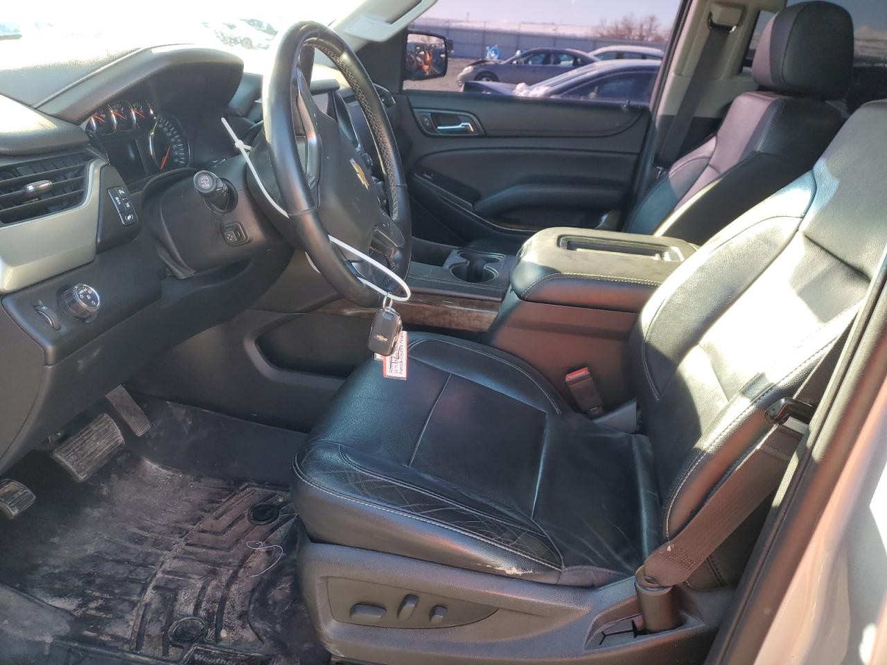 2015 Chevrolet Suburban C1500 Lt Silver vin: 1GNSCJKC9FR121943