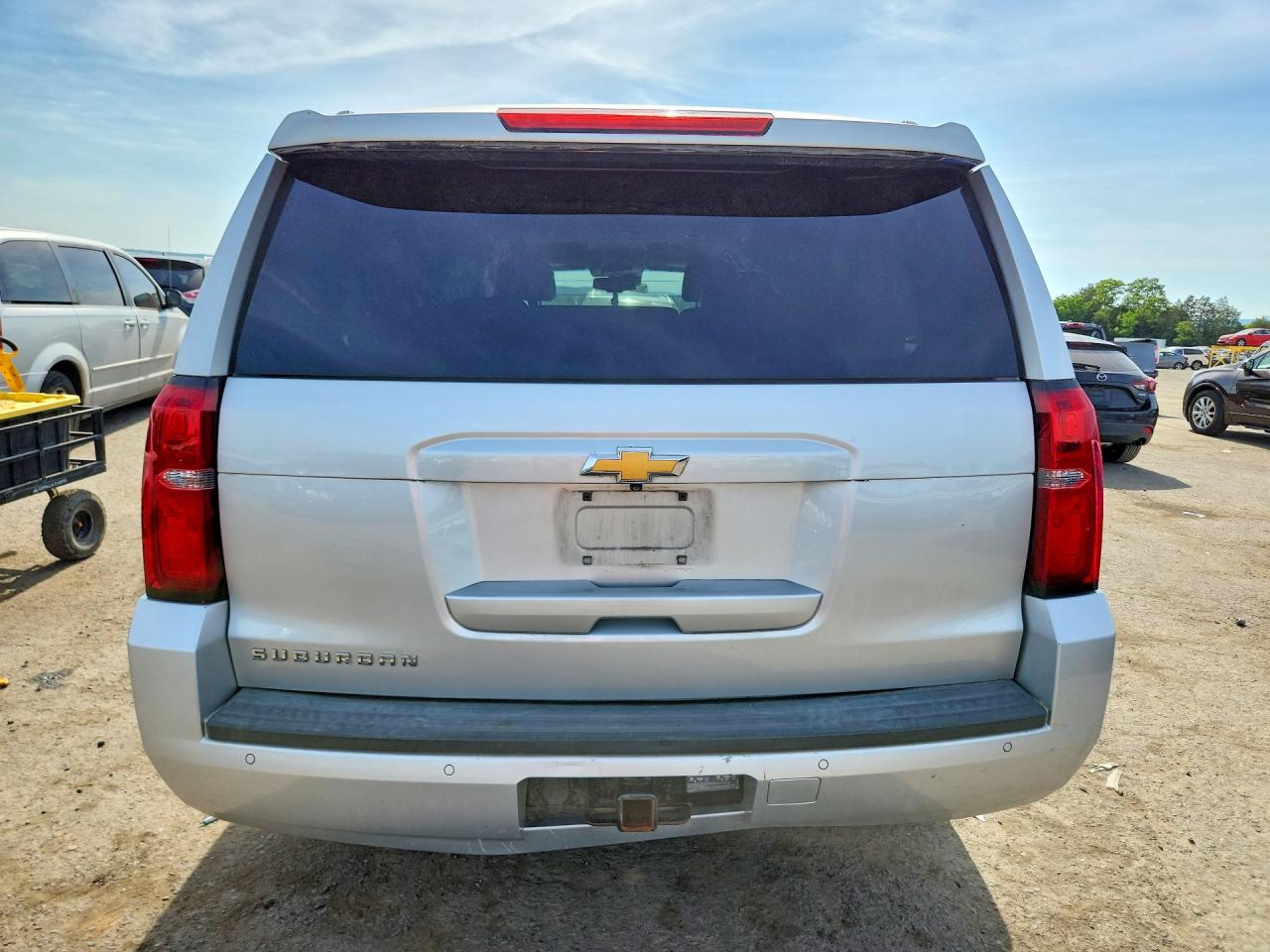 2015 Chevrolet Suburban C1500 Lt Silver vin: 1GNSCJKC9FR596217