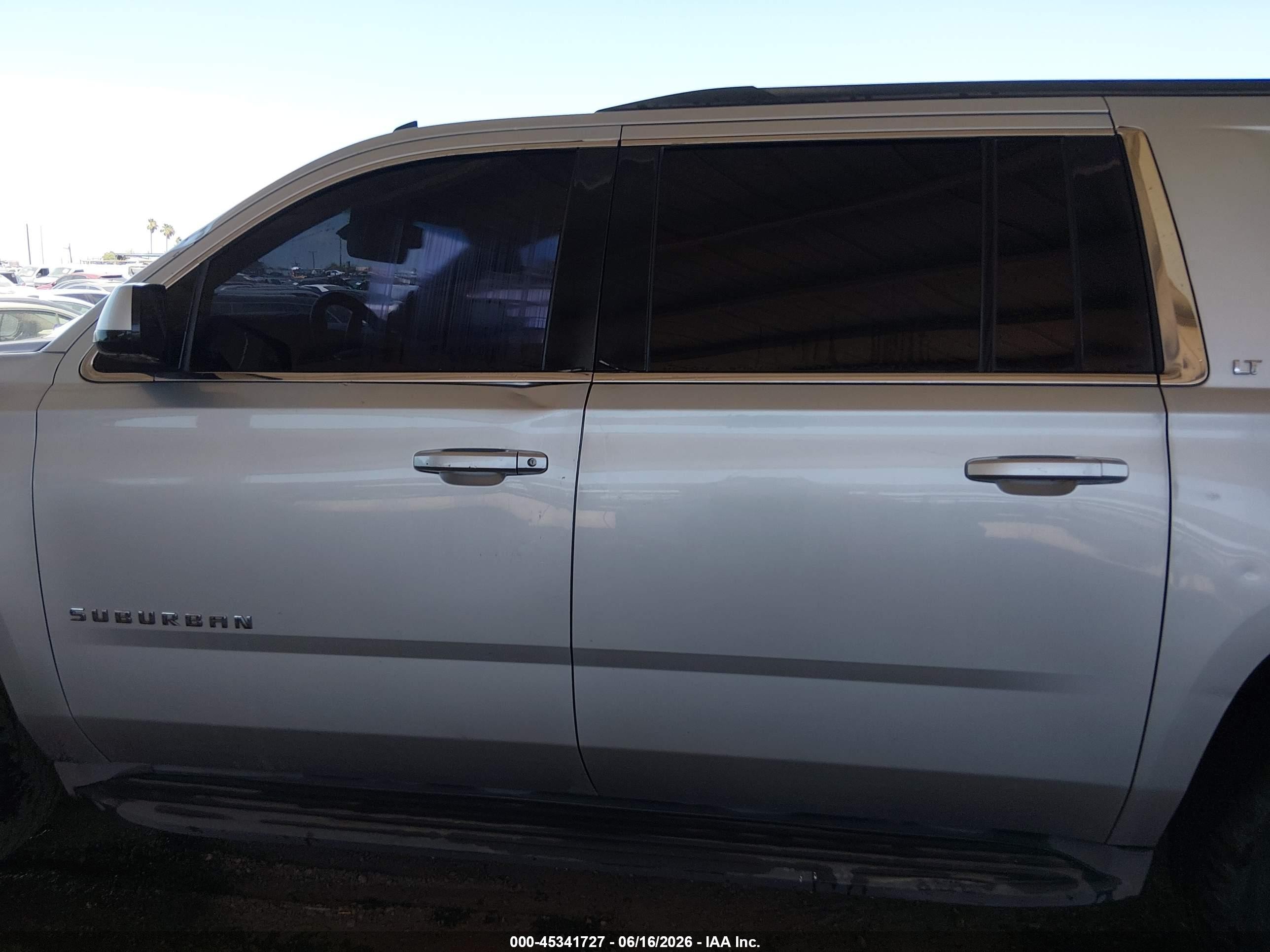 2015 Chevrolet Suburban 1500 Lt Gray vin: 1GNSCJKCXFR199017