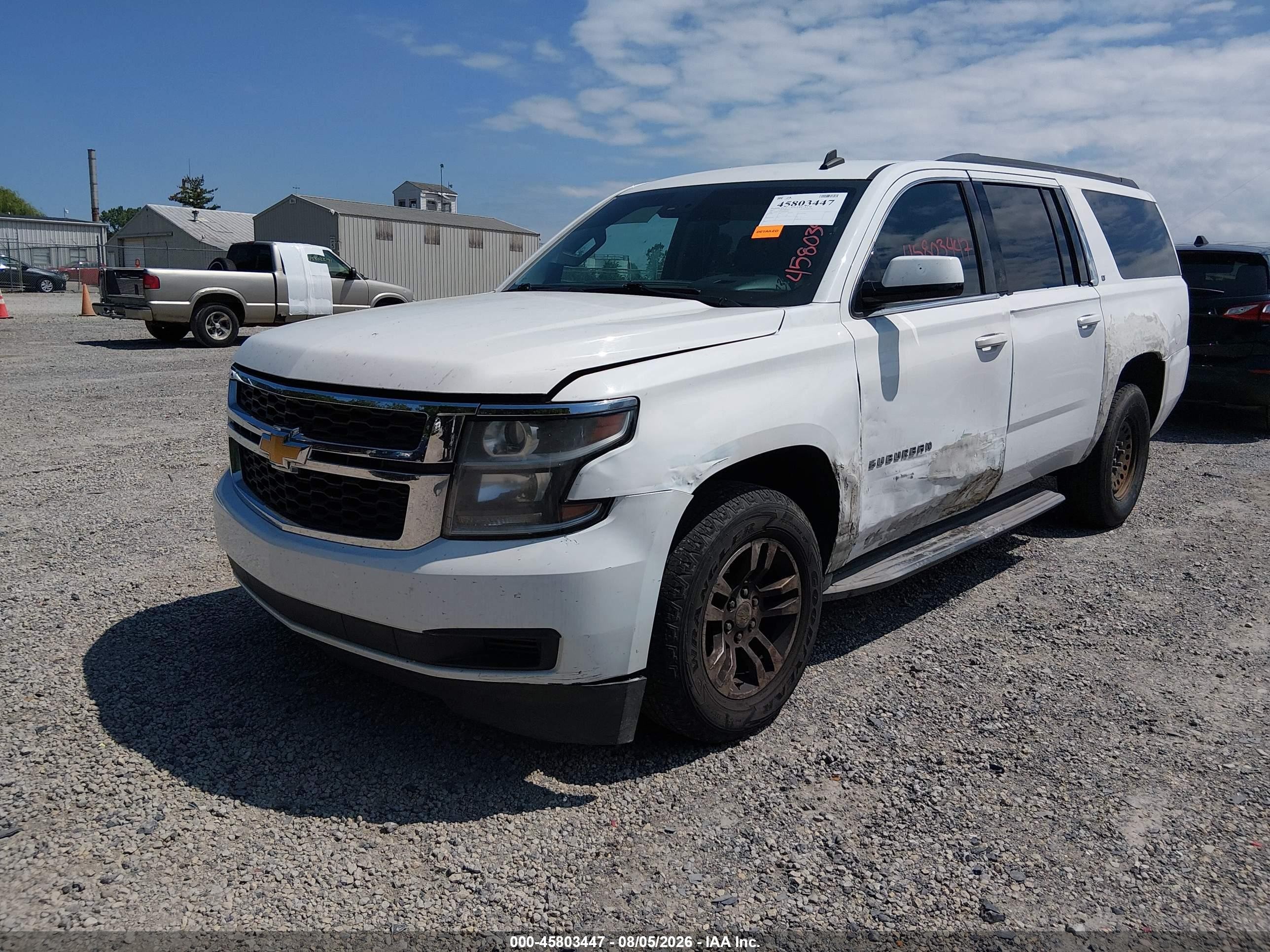 2015 Chevrolet Suburban Lt White vin: 1GNSCJKCXFR264304