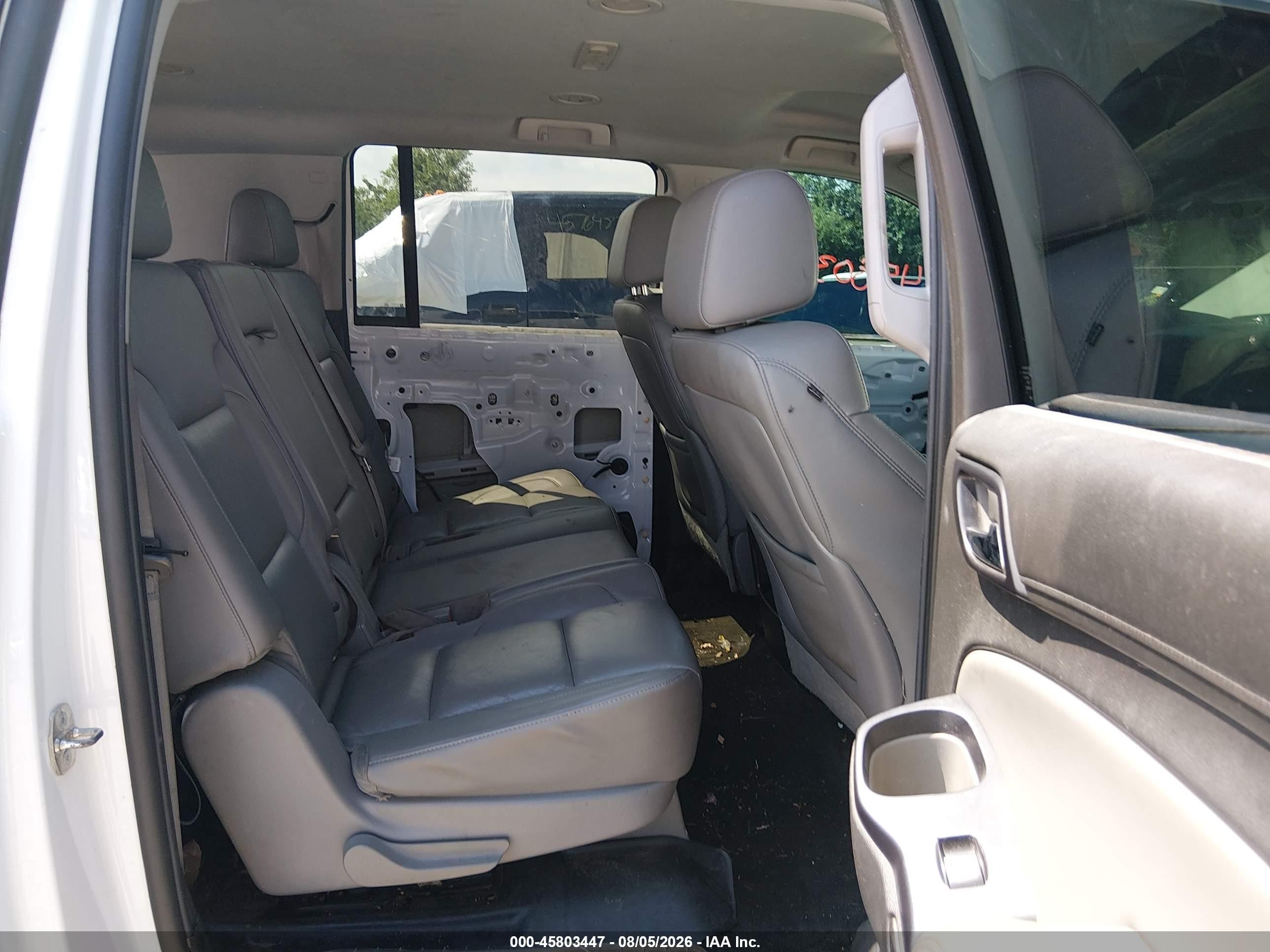 2015 Chevrolet Suburban Lt White vin: 1GNSCJKCXFR264304