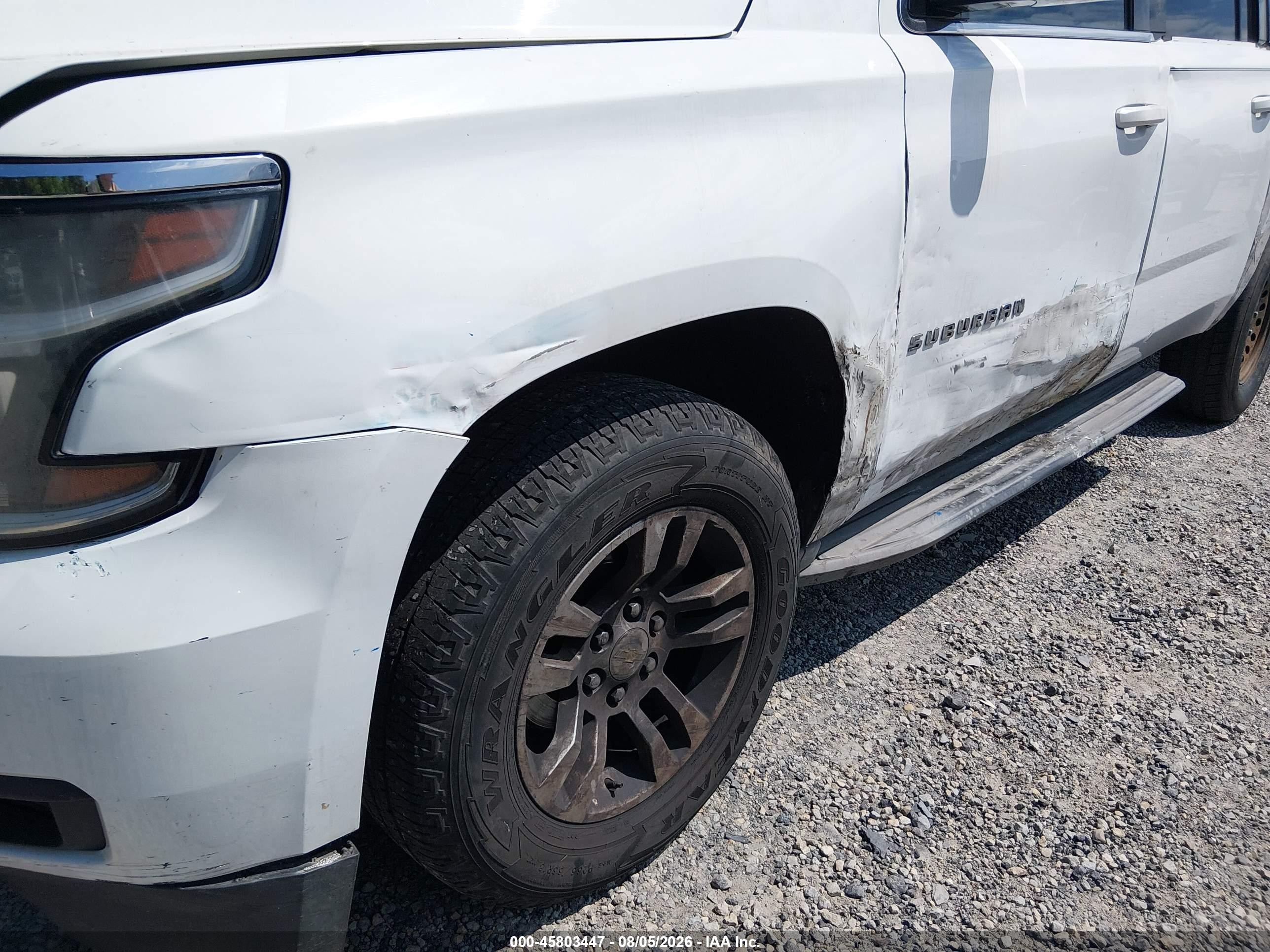 2015 Chevrolet Suburban Lt White vin: 1GNSCJKCXFR264304