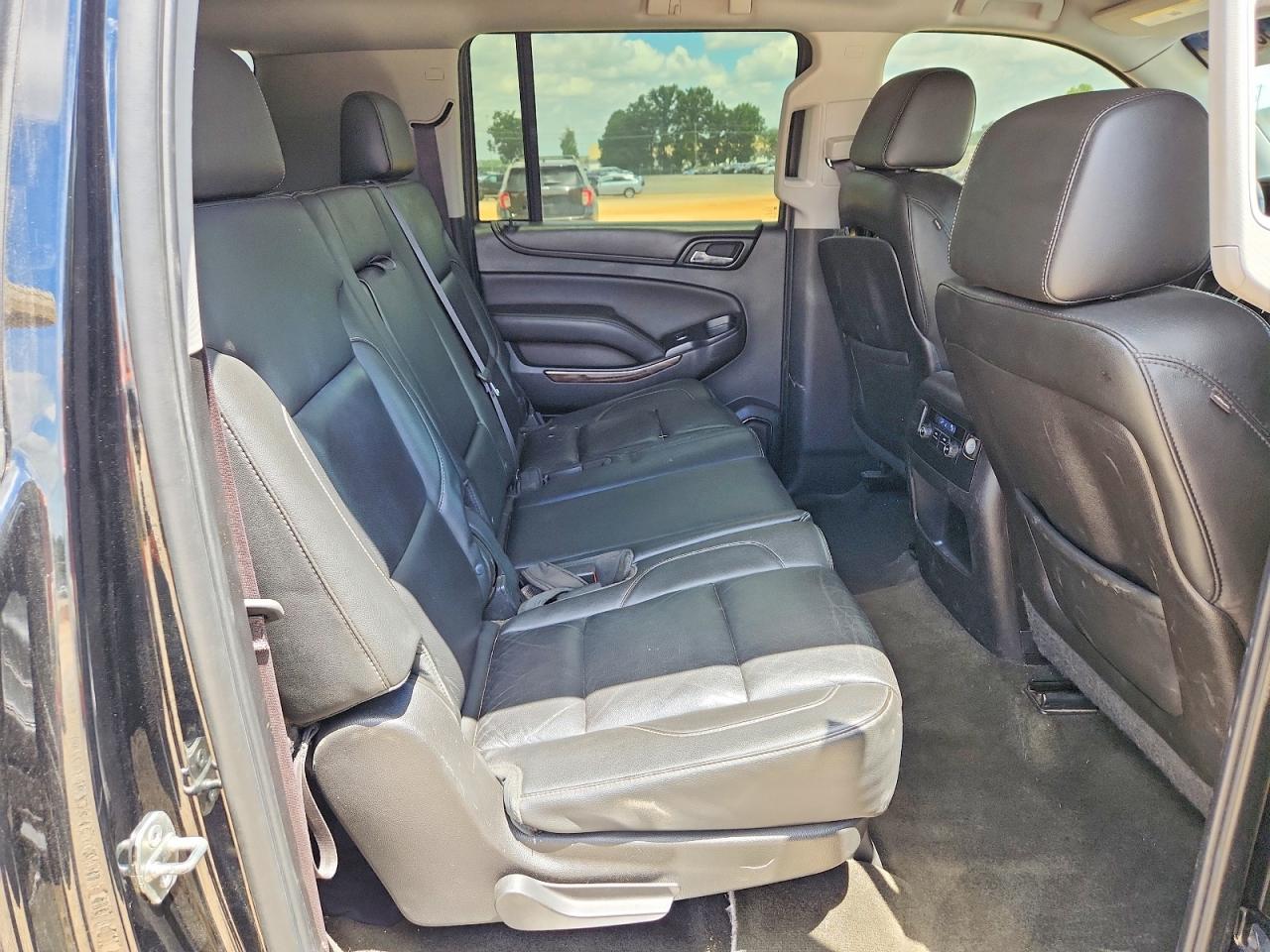 2015 Chevrolet Suburban C1500 Lt Black vin: 1GNSCJKCXFR566532