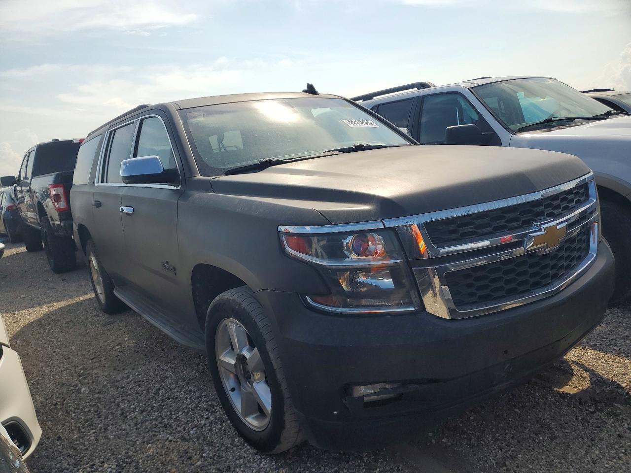 2015 Chevrolet Suburban C1500 Lt Черный vin: 1GNSCJKCXFR628365