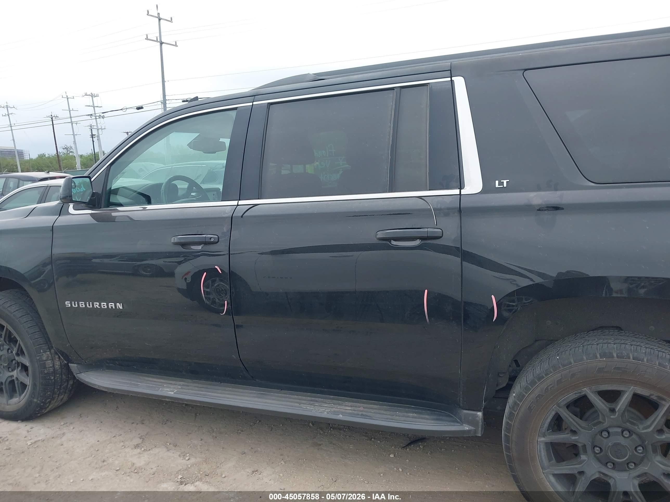 2015 Chevrolet Suburban 1500 Lt Черный vin: 1GNSCJKCXFR709768