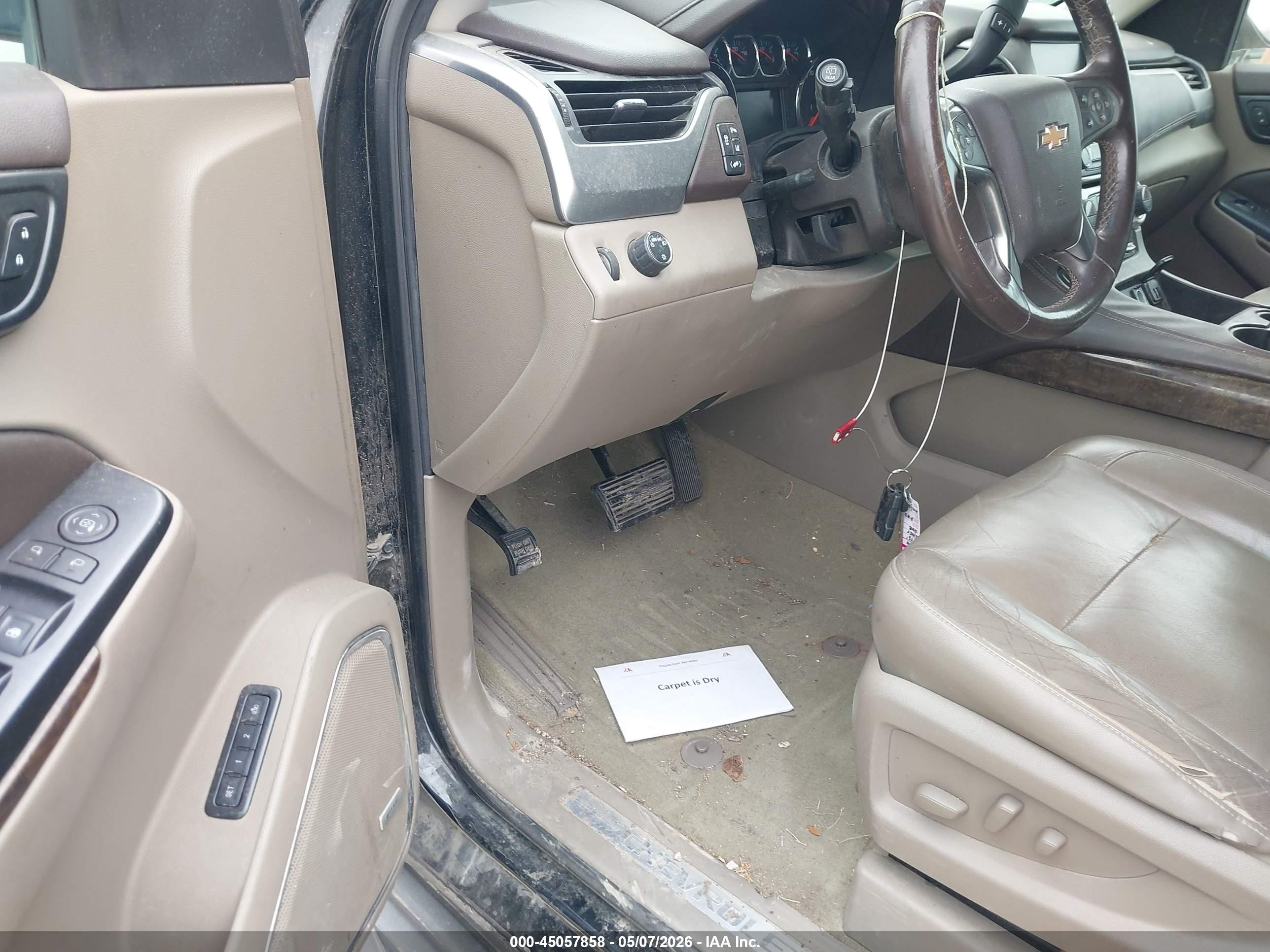 2015 Chevrolet Suburban 1500 Lt Черный vin: 1GNSCJKCXFR709768