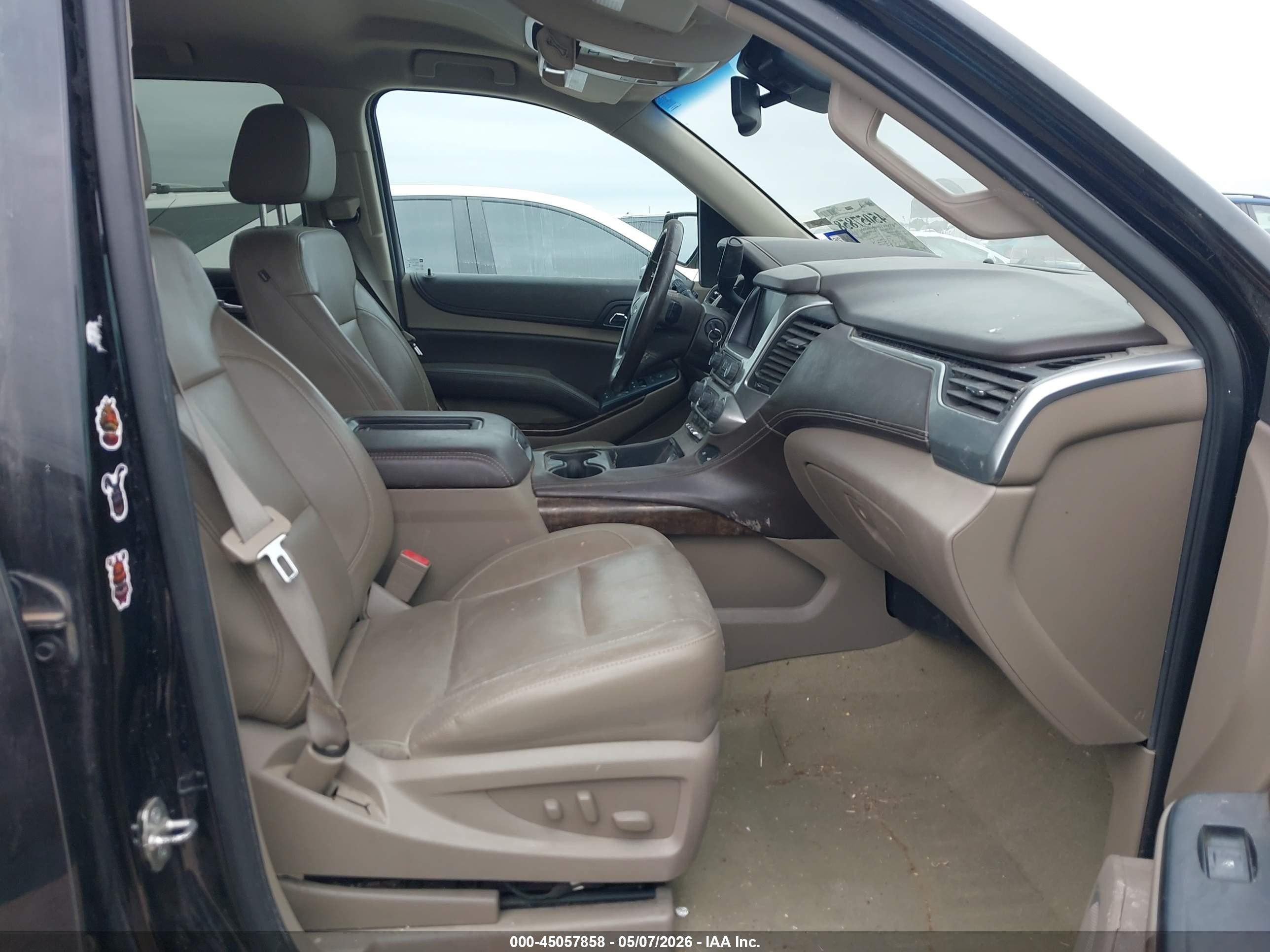 2015 Chevrolet Suburban 1500 Lt Черный vin: 1GNSCJKCXFR709768