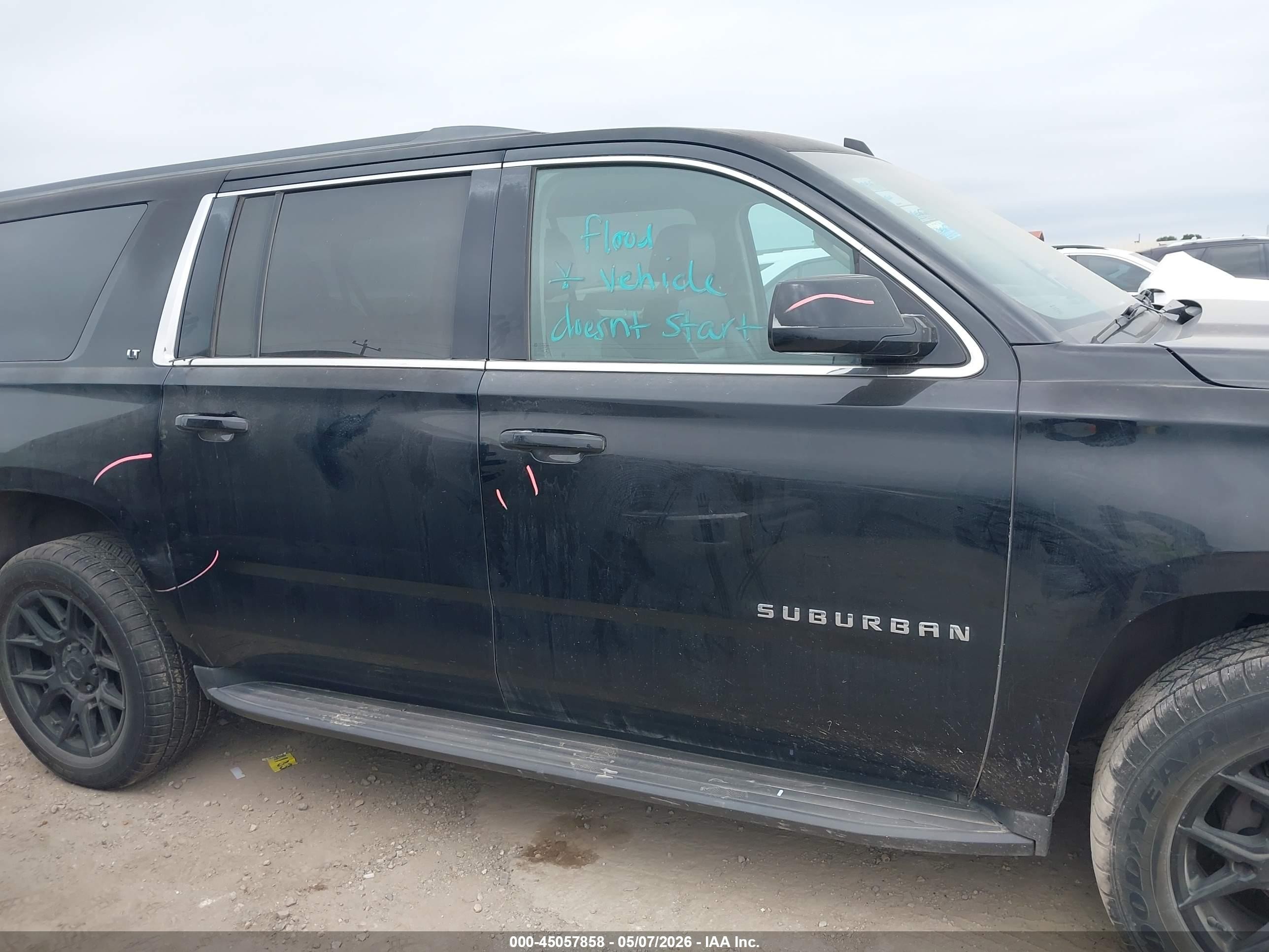 2015 Chevrolet Suburban 1500 Lt Черный vin: 1GNSCJKCXFR709768