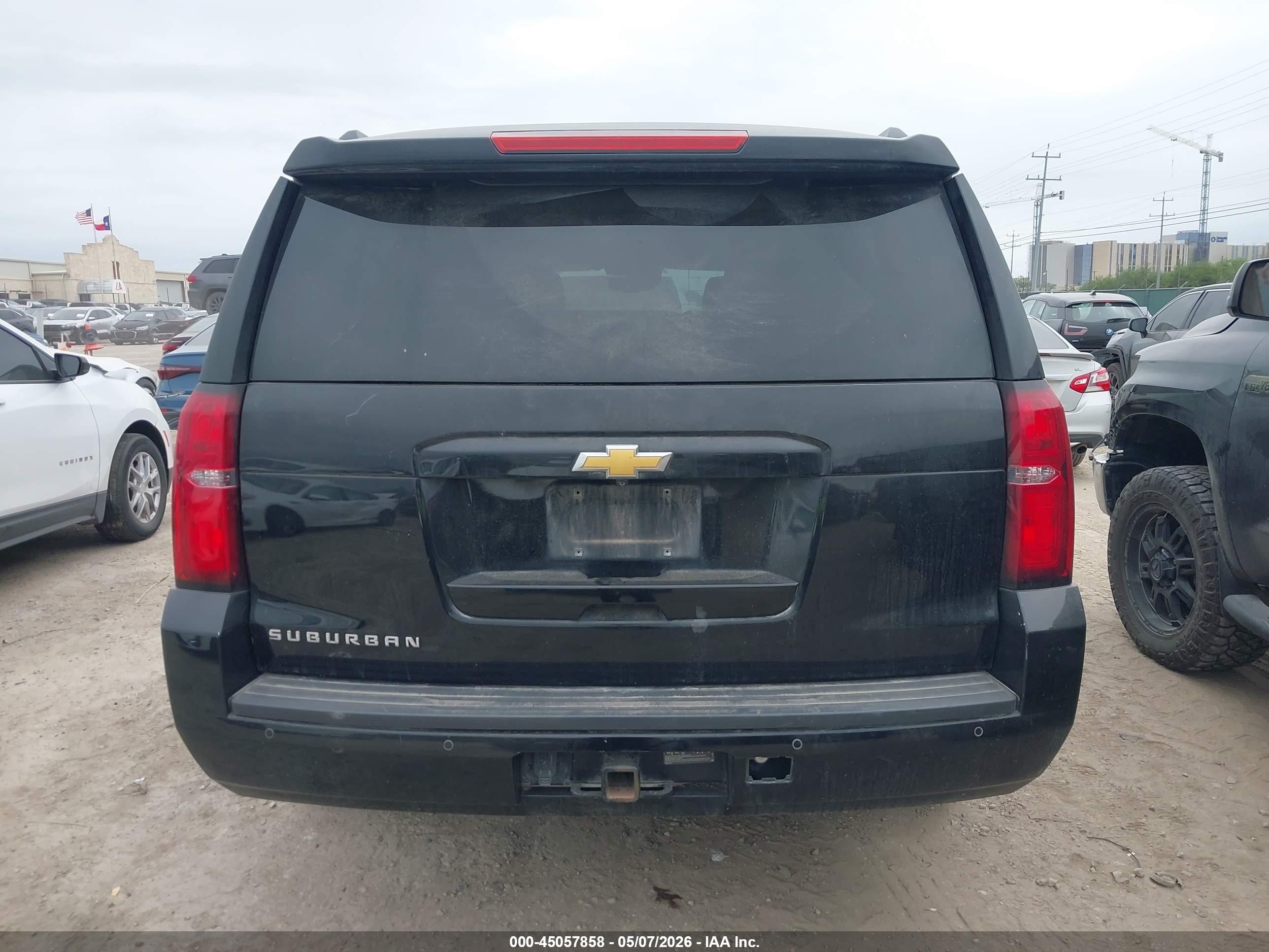 2015 Chevrolet Suburban 1500 Lt Черный vin: 1GNSCJKCXFR709768