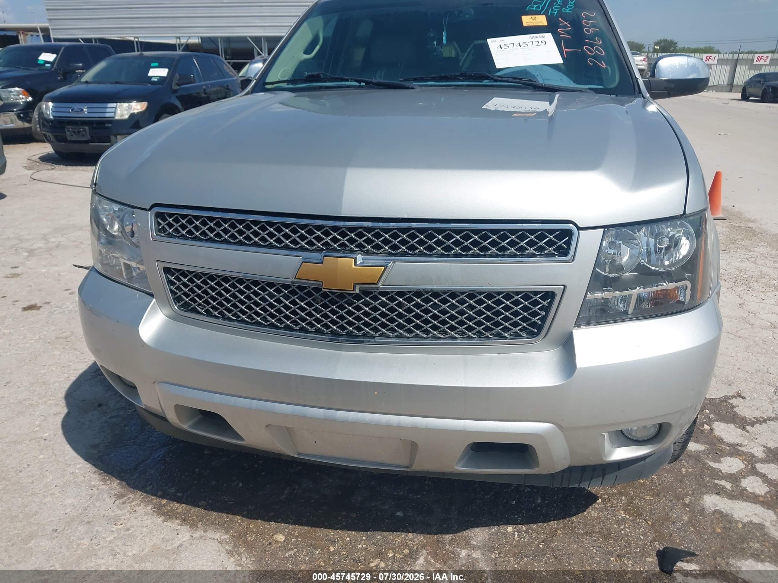 2011 Chevrolet Suburban Ltz Серебряный vin: 1GNSCKE00BR286992