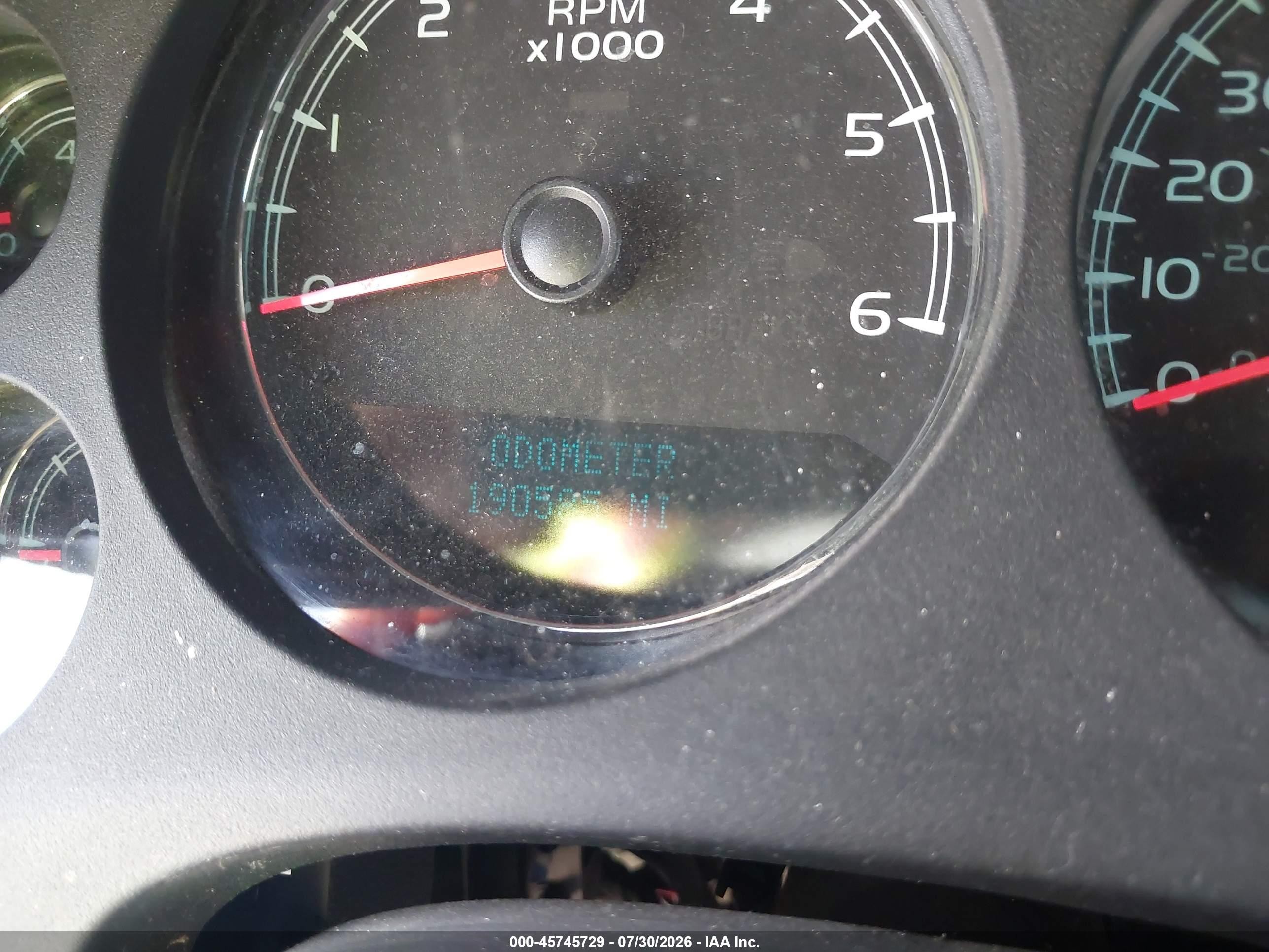2011 Chevrolet Suburban Ltz Серебряный vin: 1GNSCKE00BR286992