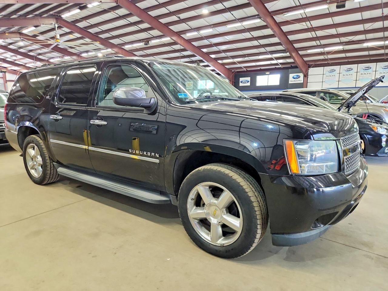 2014 Chevrolet Suburban C1500 Ltz Black vin: 1GNSCKE01ER106780
