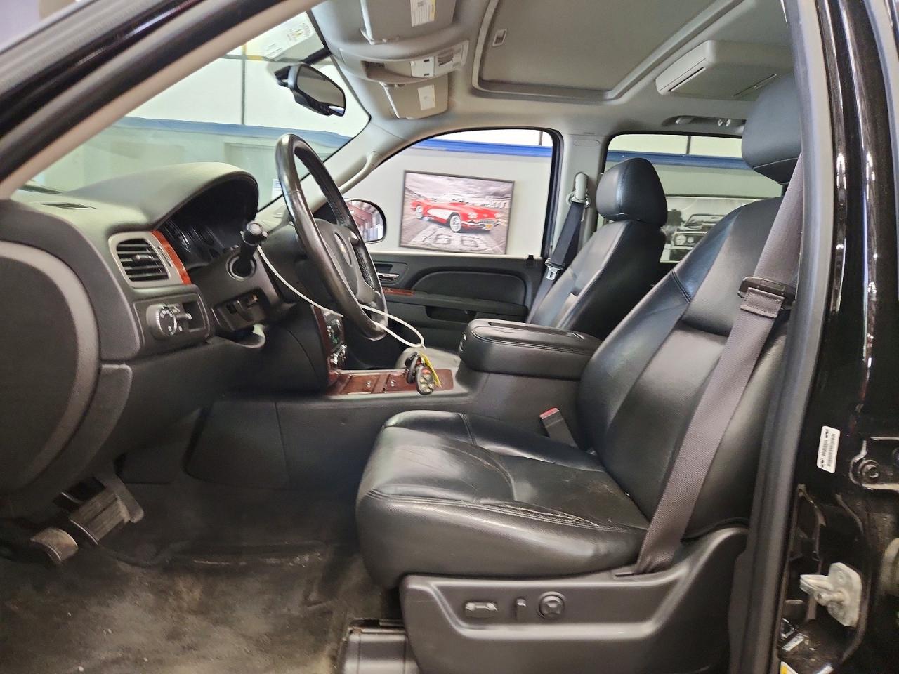 2014 Chevrolet Suburban C1500 Ltz Black vin: 1GNSCKE01ER106780