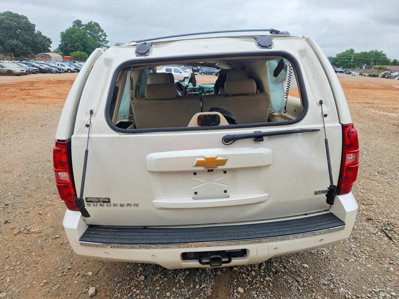2012 Chevrolet Suburban C1500 Ltz White vin: 1GNSCKE02CR185941