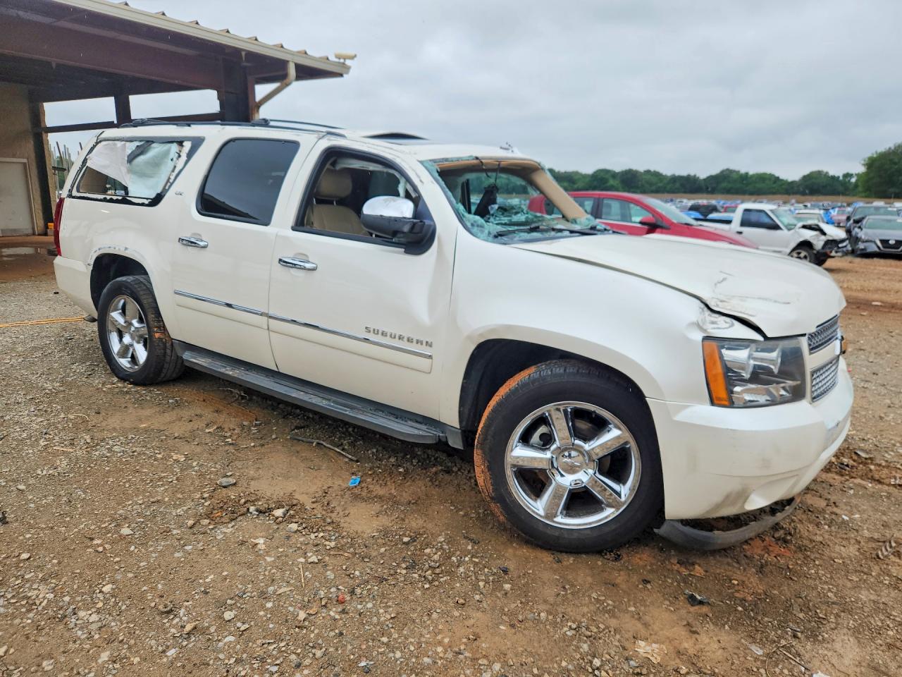 2012 Chevrolet Suburban C1500 Ltz White vin: 1GNSCKE02CR185941