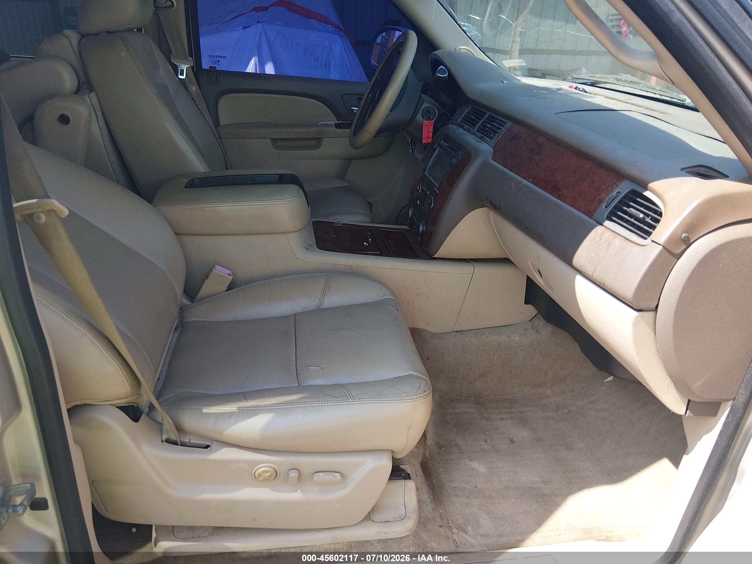 2013 Chevrolet Suburban Ltz Beige vin: 1GNSCKE03DR139908